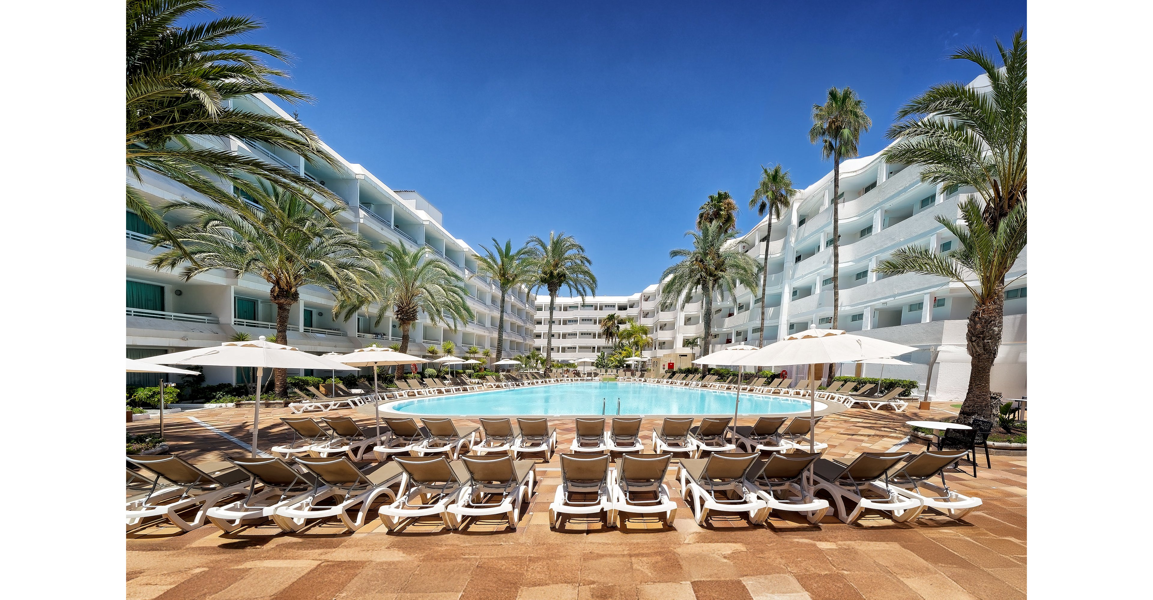 Hotel Akeah Broncemar