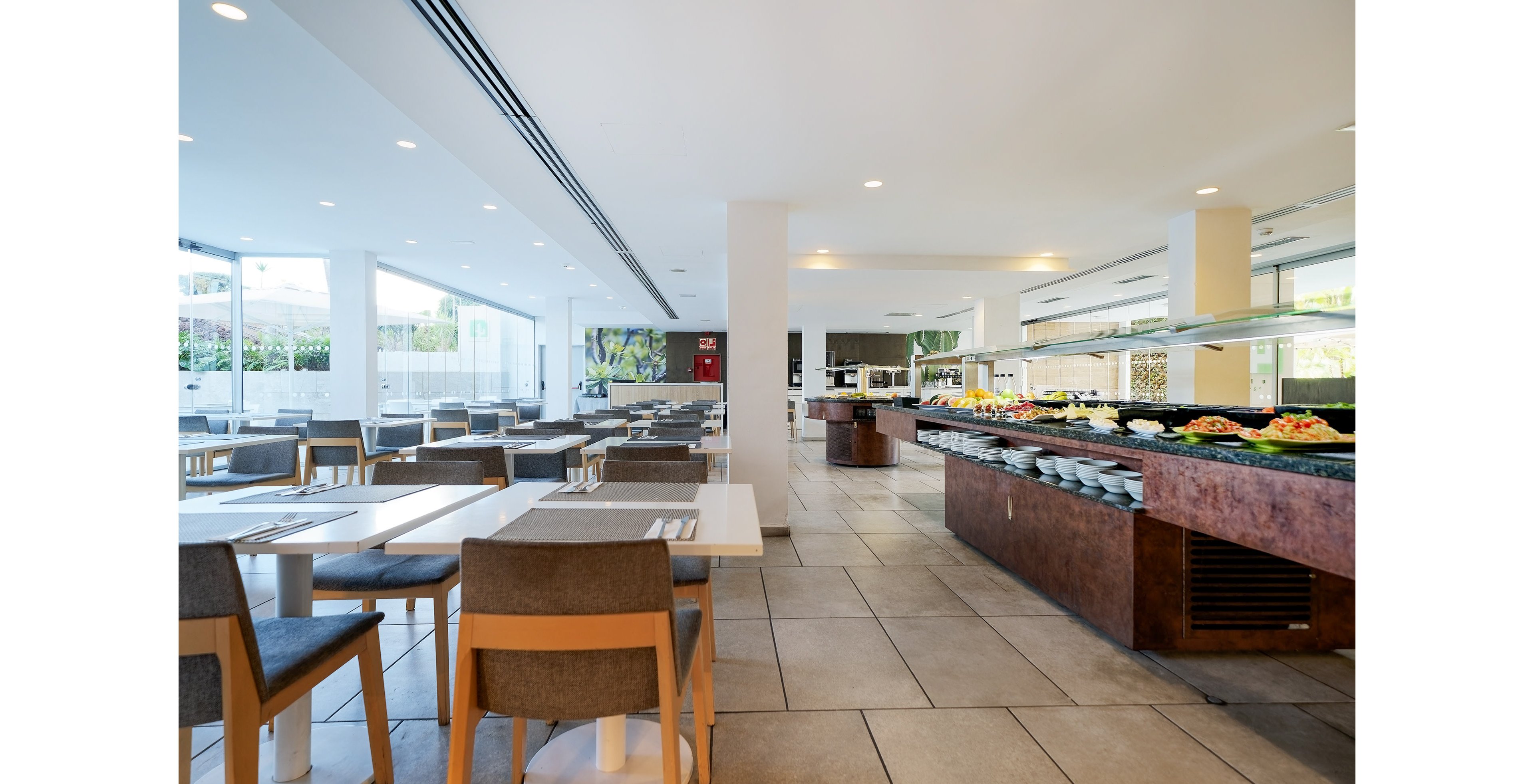 Hotel Akeah Broncemar