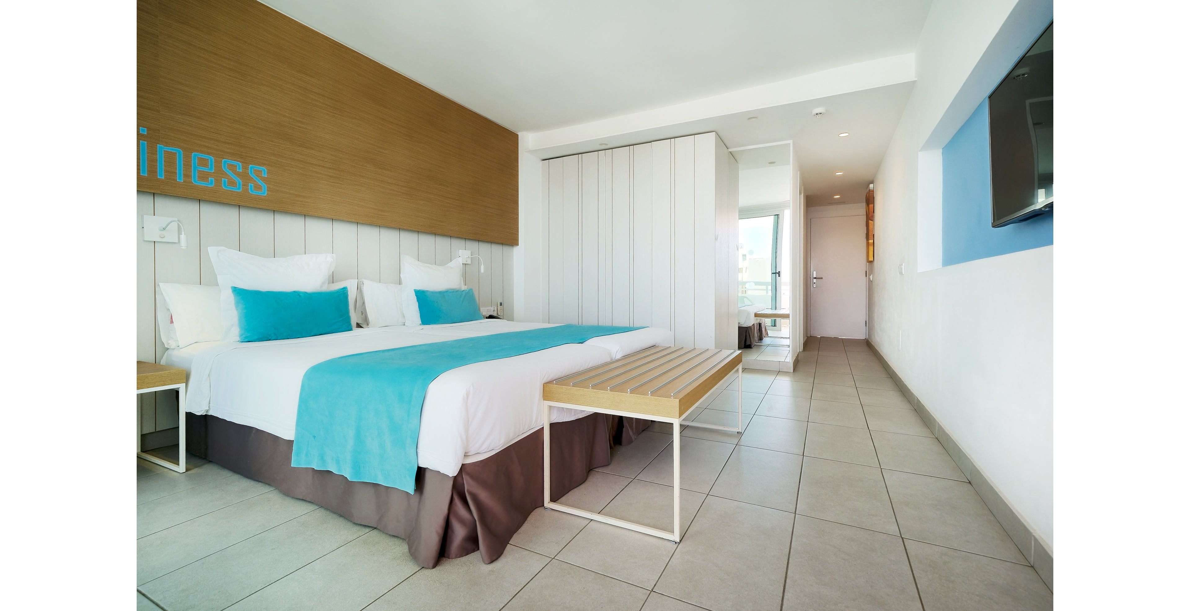 Hotel Akeah Broncemar