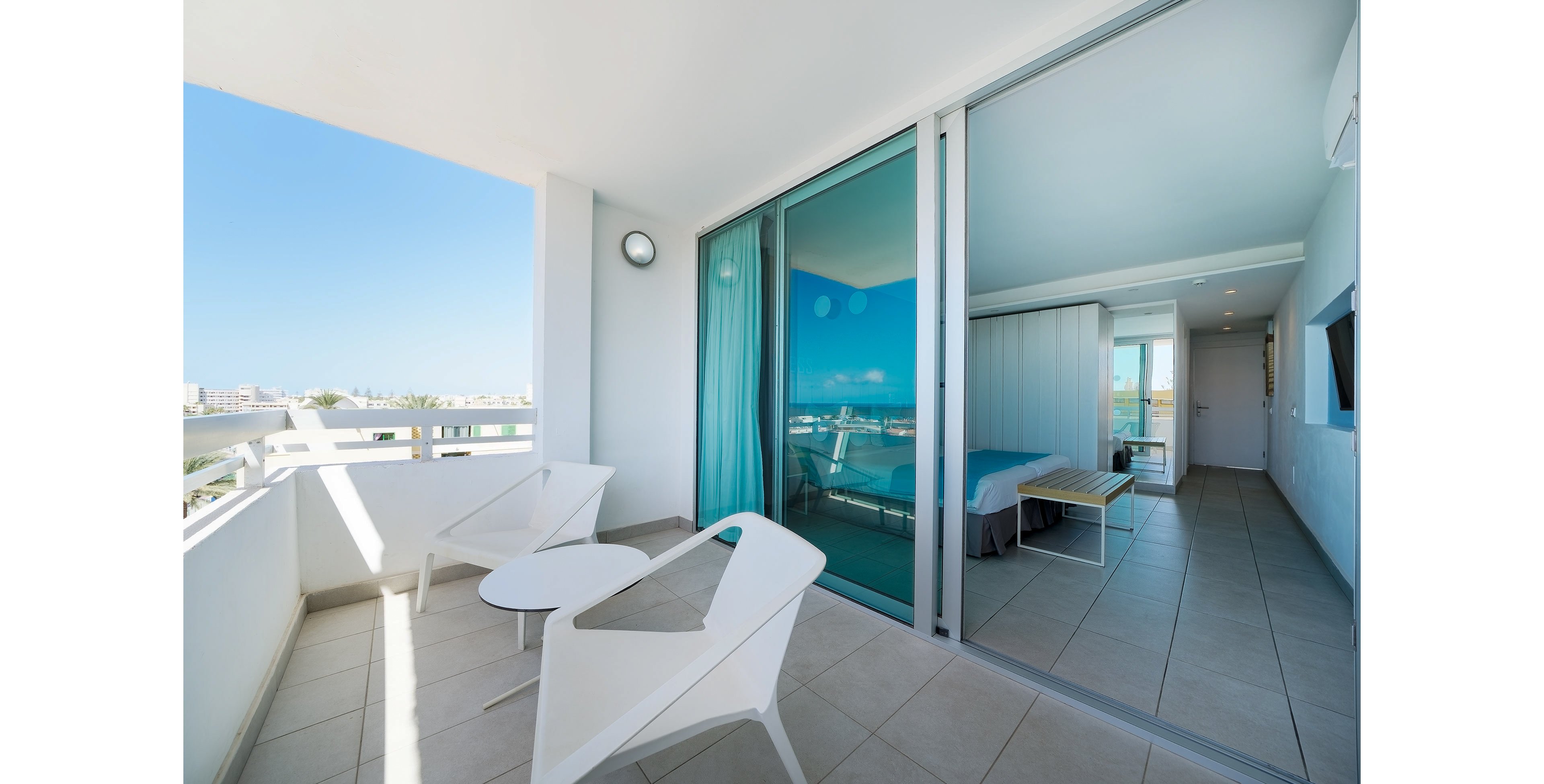 Hotel Akeah Broncemar