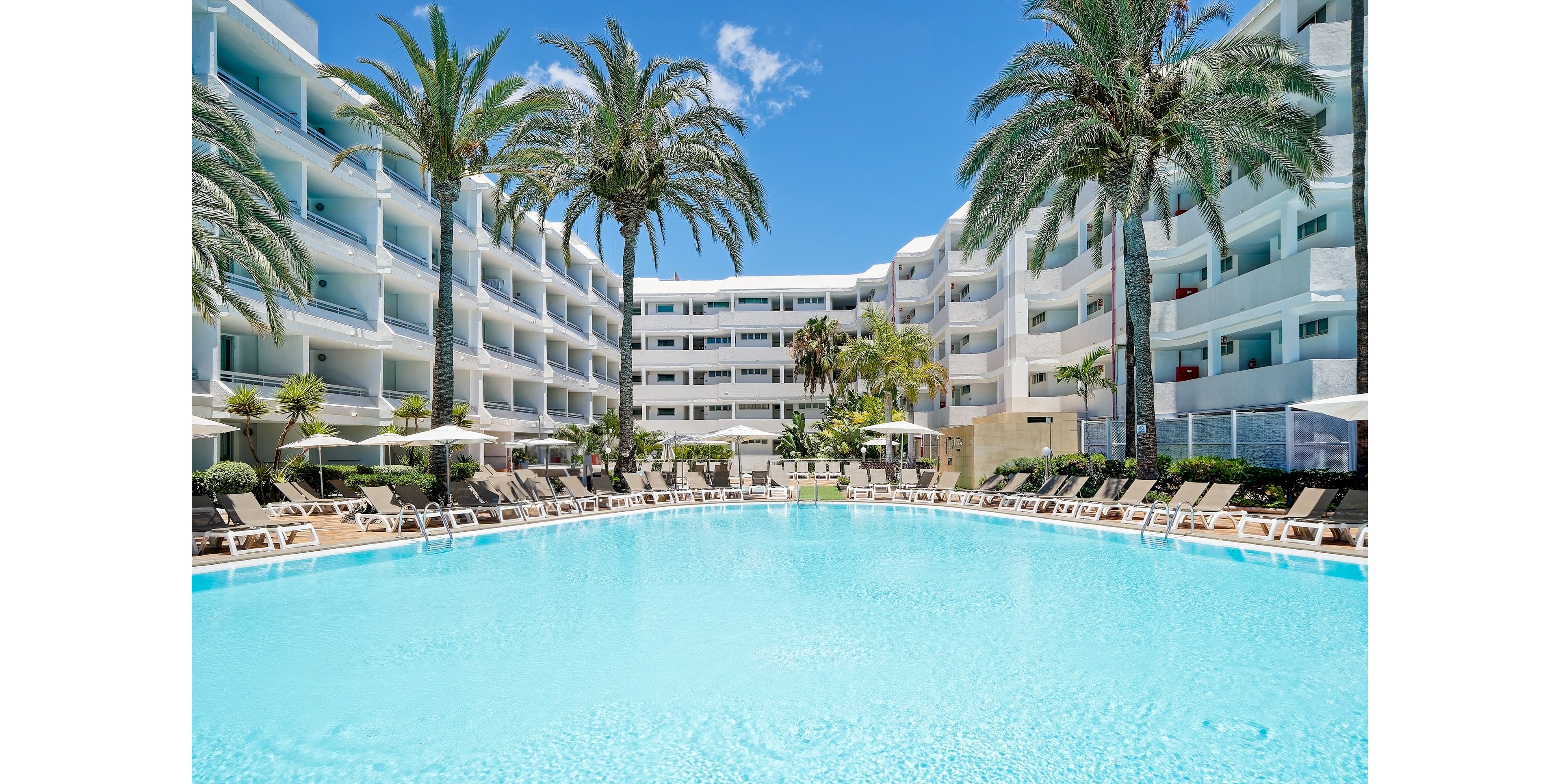 Hotel Akeah Broncemar