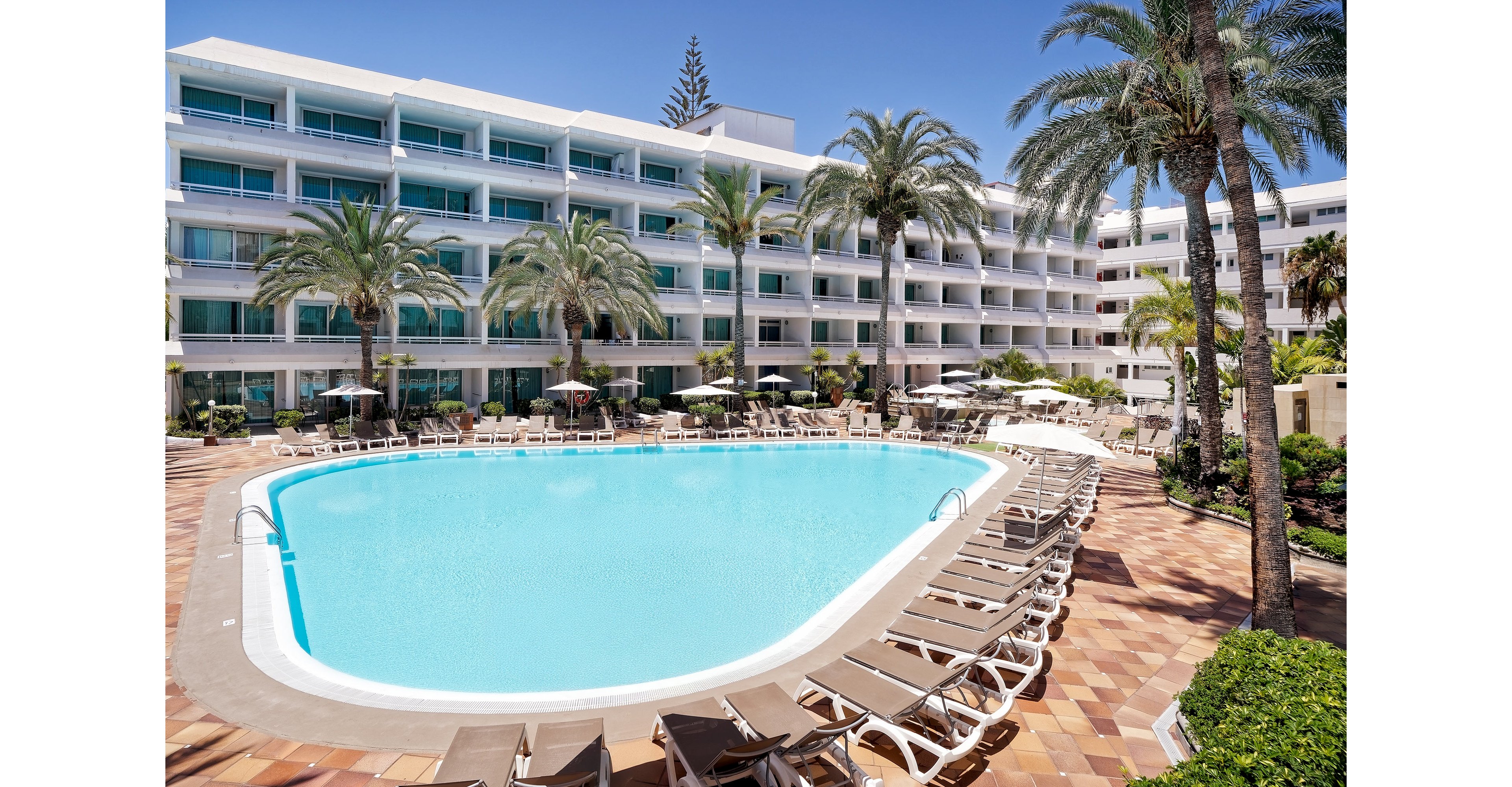 Hotel Akeah Broncemar