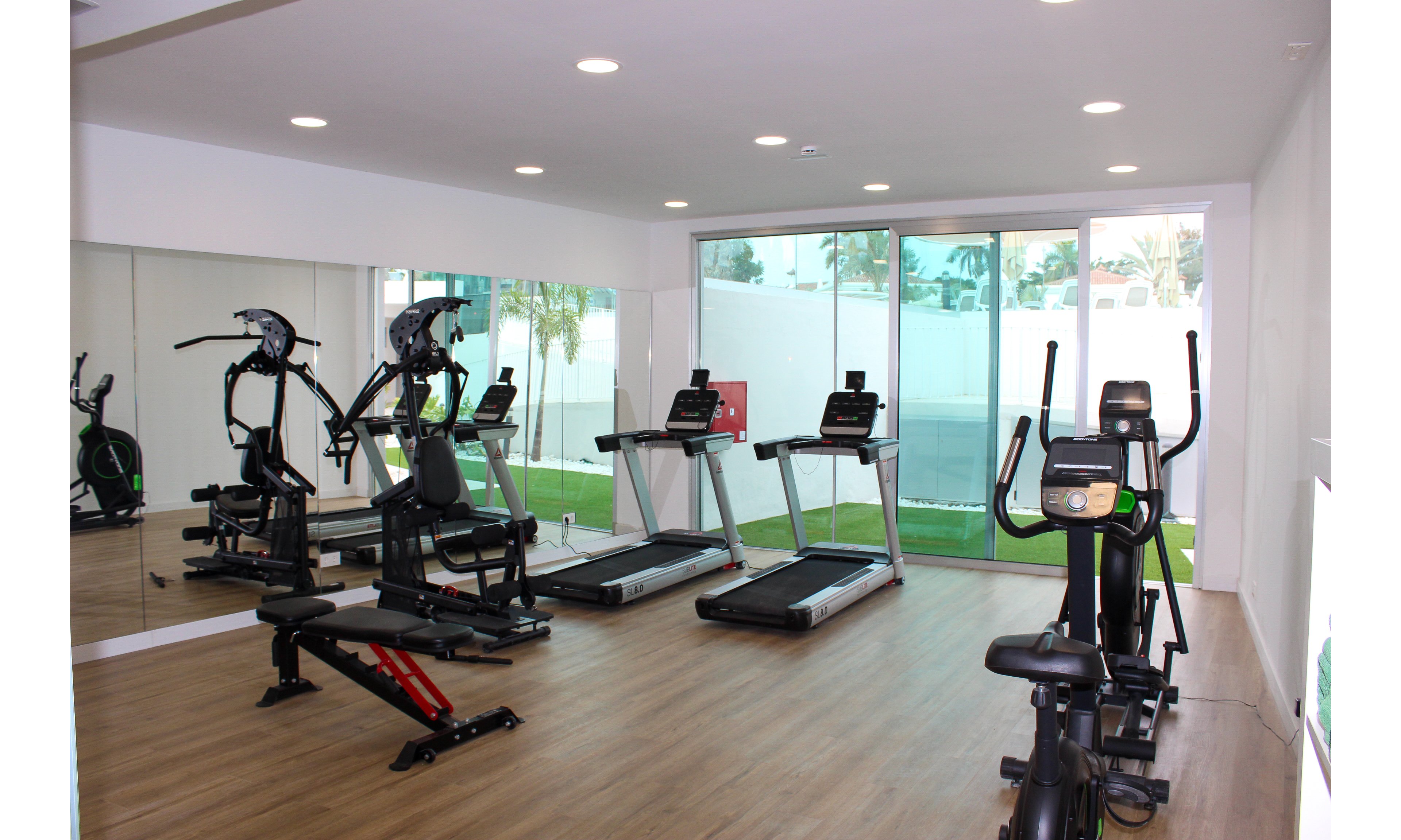 LIVVO Hotels Dunagolf Suites