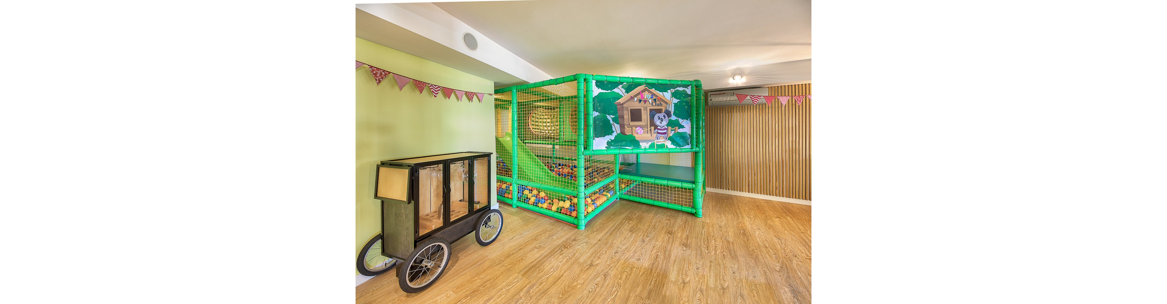 LIVVO Club Koala Garden & Aqualand Waterpark