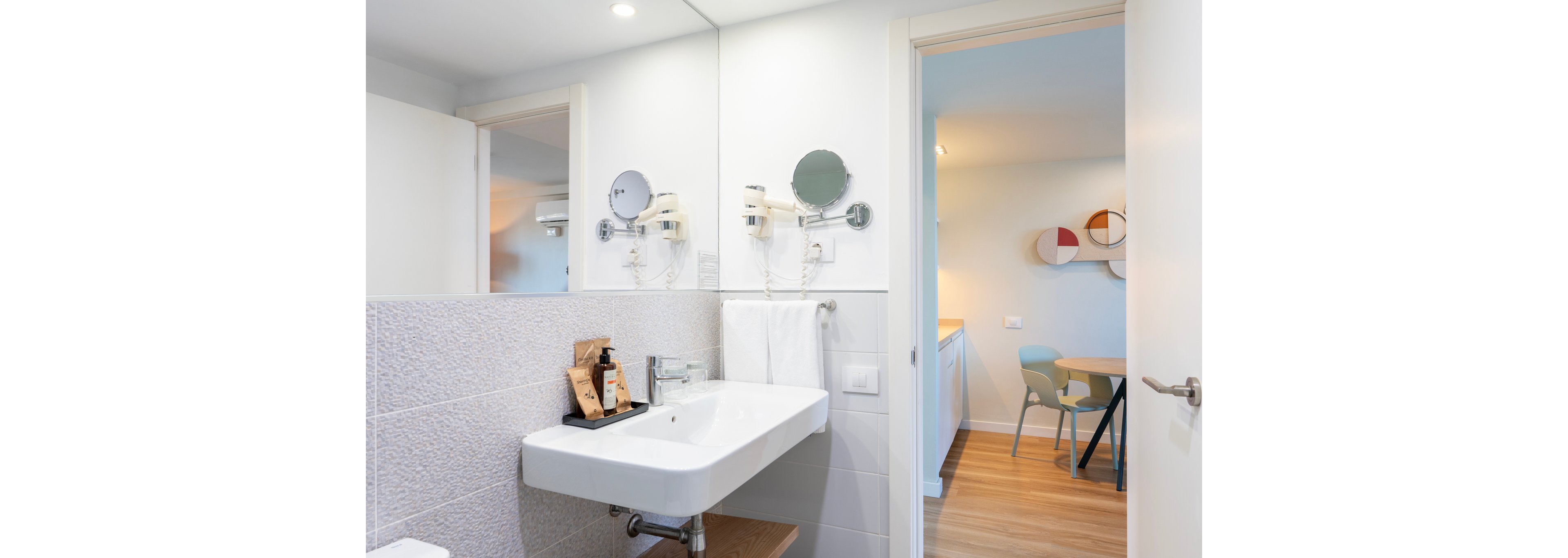 LIVVO Hotels Anamar Suites