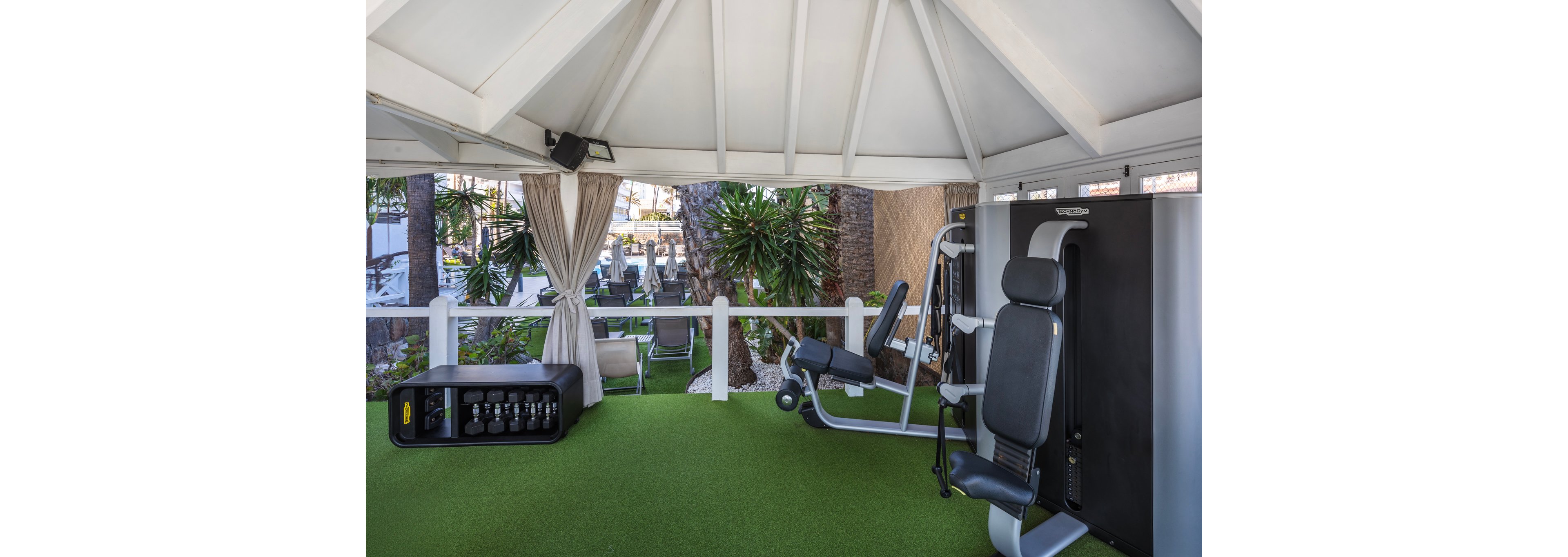 LIVVO Hotels Anamar Suites