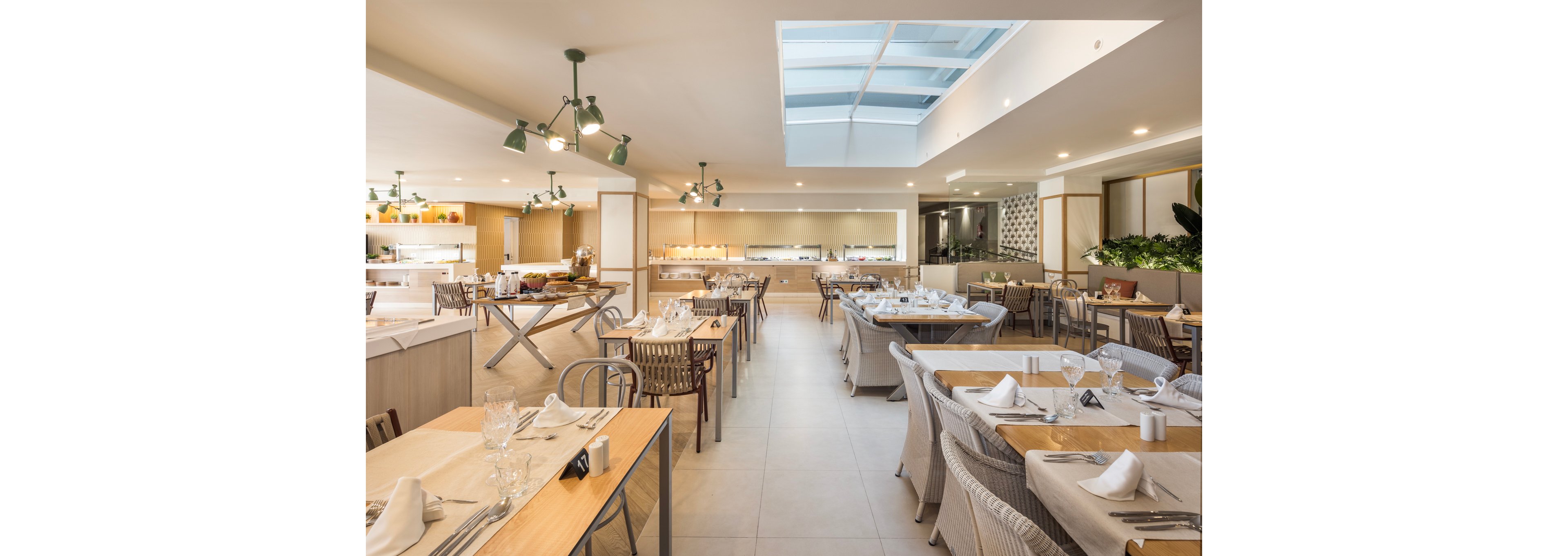 LIVVO Hotels Anamar Suites