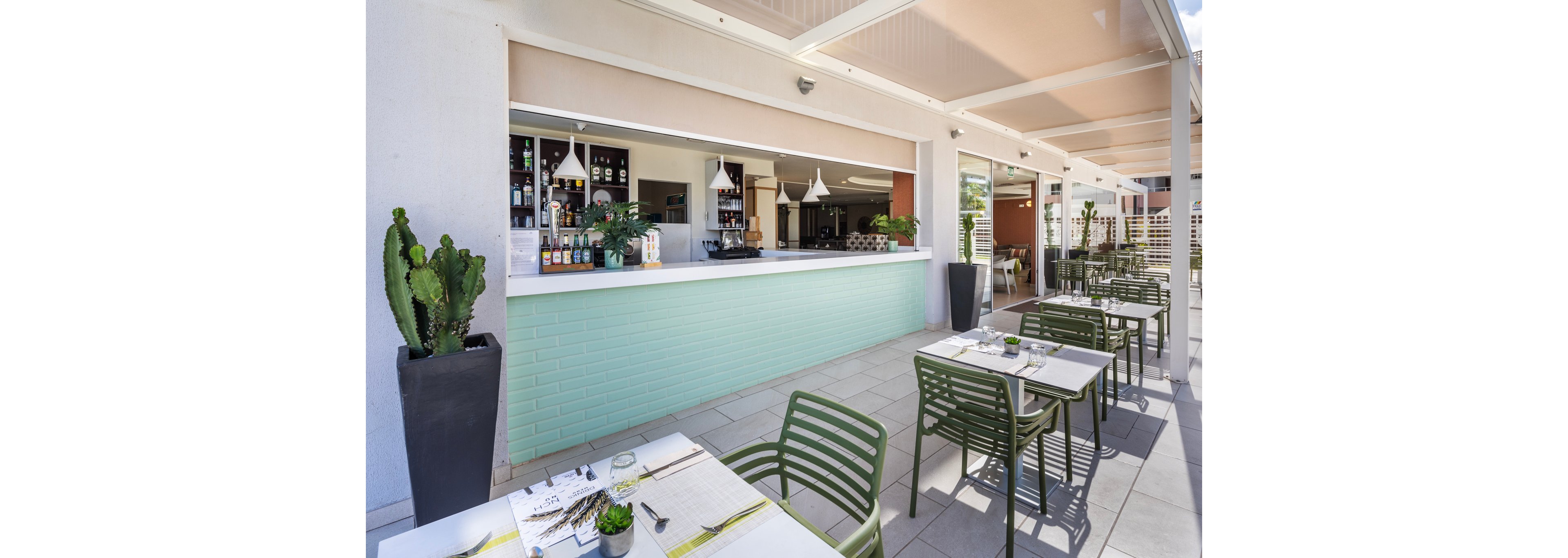 LIVVO Hotels Anamar Suites