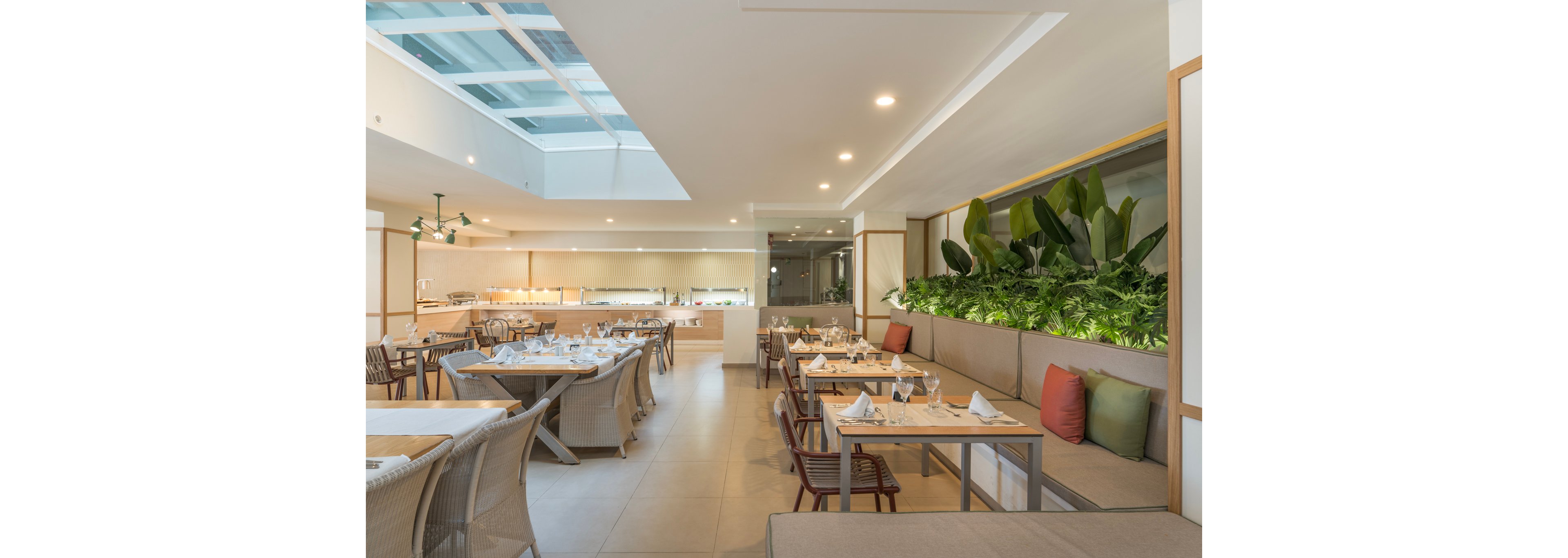 LIVVO Hotels Anamar Suites