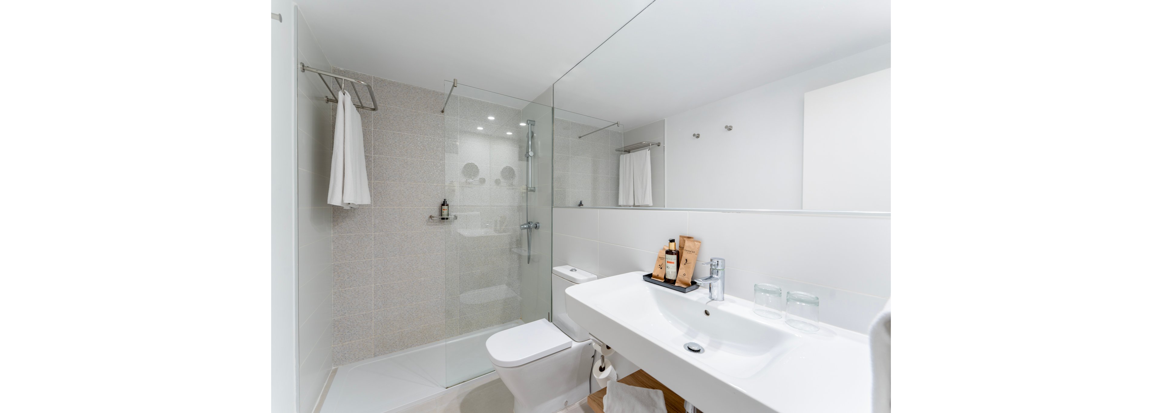 LIVVO Hotels Anamar Suites