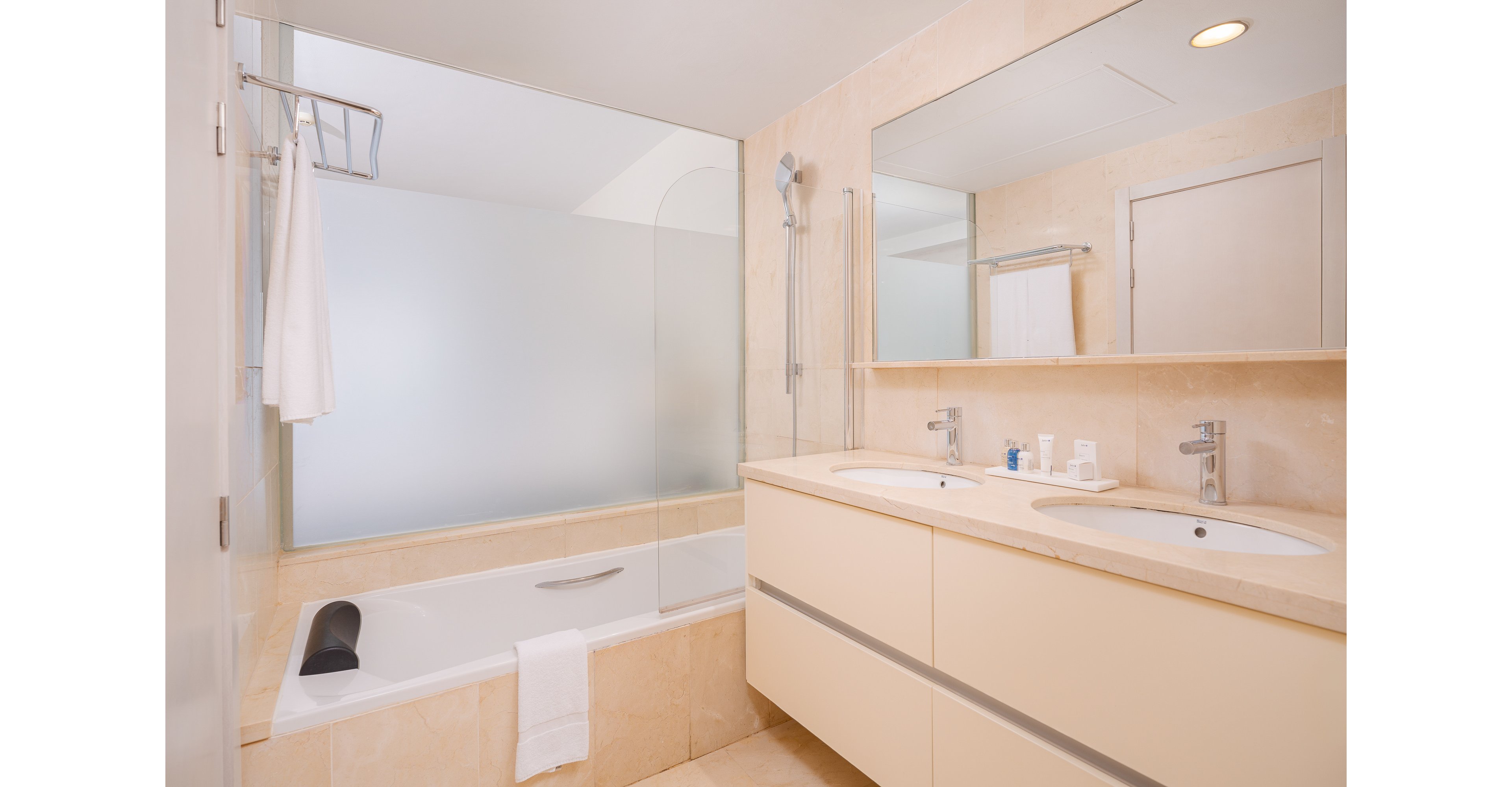 Radisson Blu Resort Arguineguin Seafront