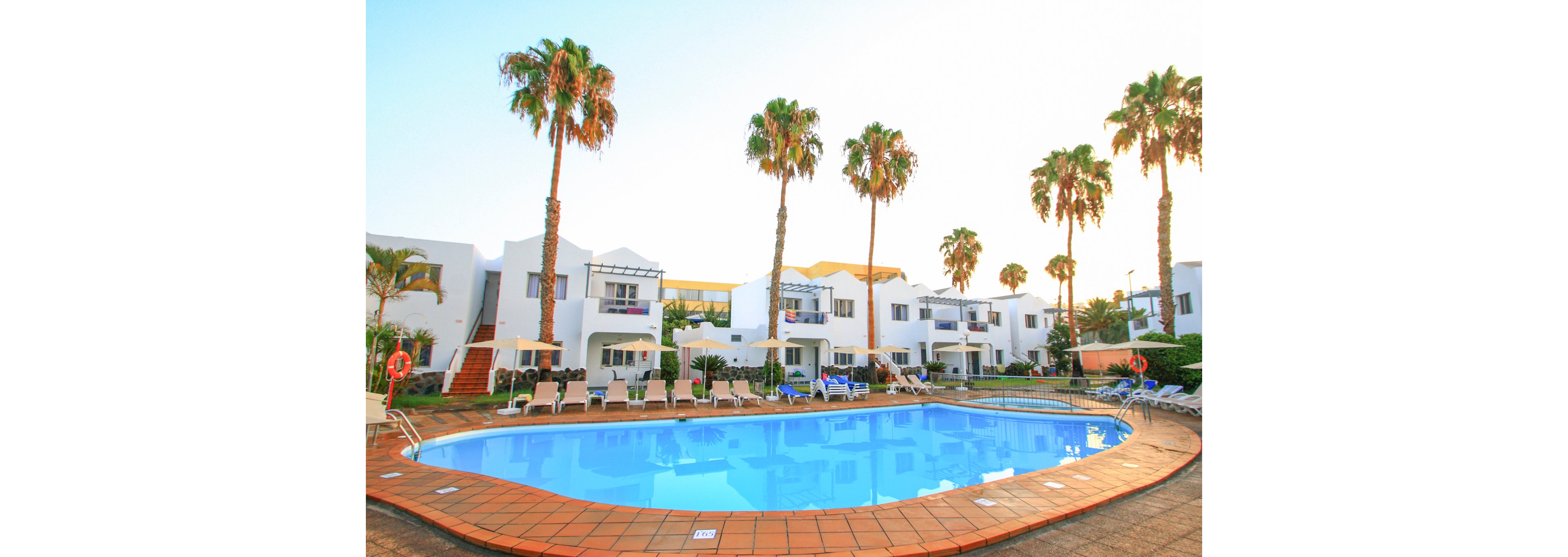 Turbo Club Apartments & Holiday World