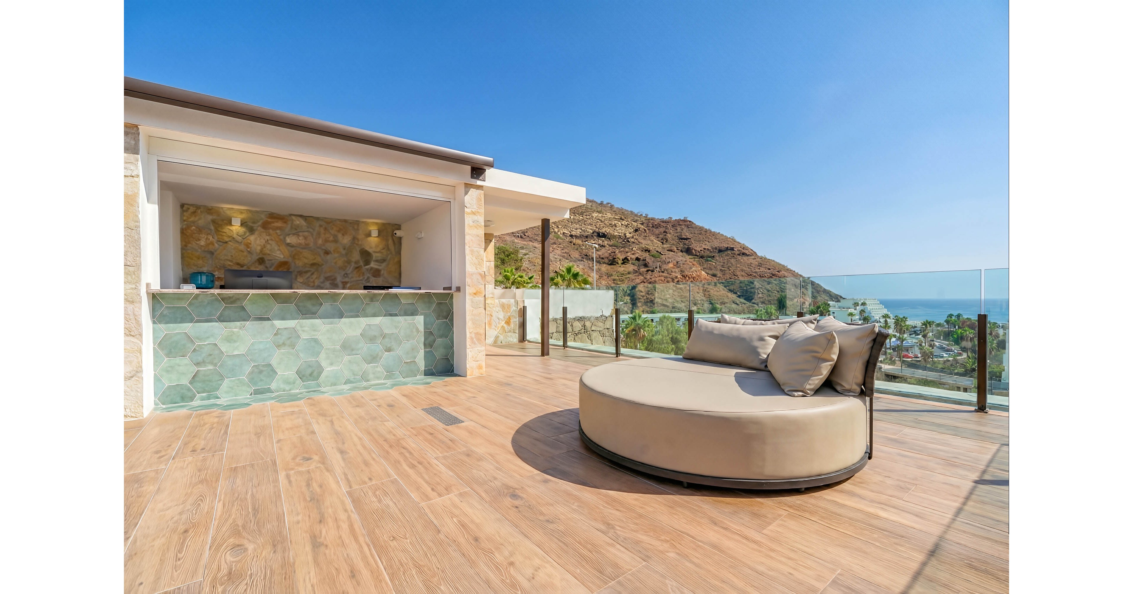 Sunset Suites by Bull Hotels