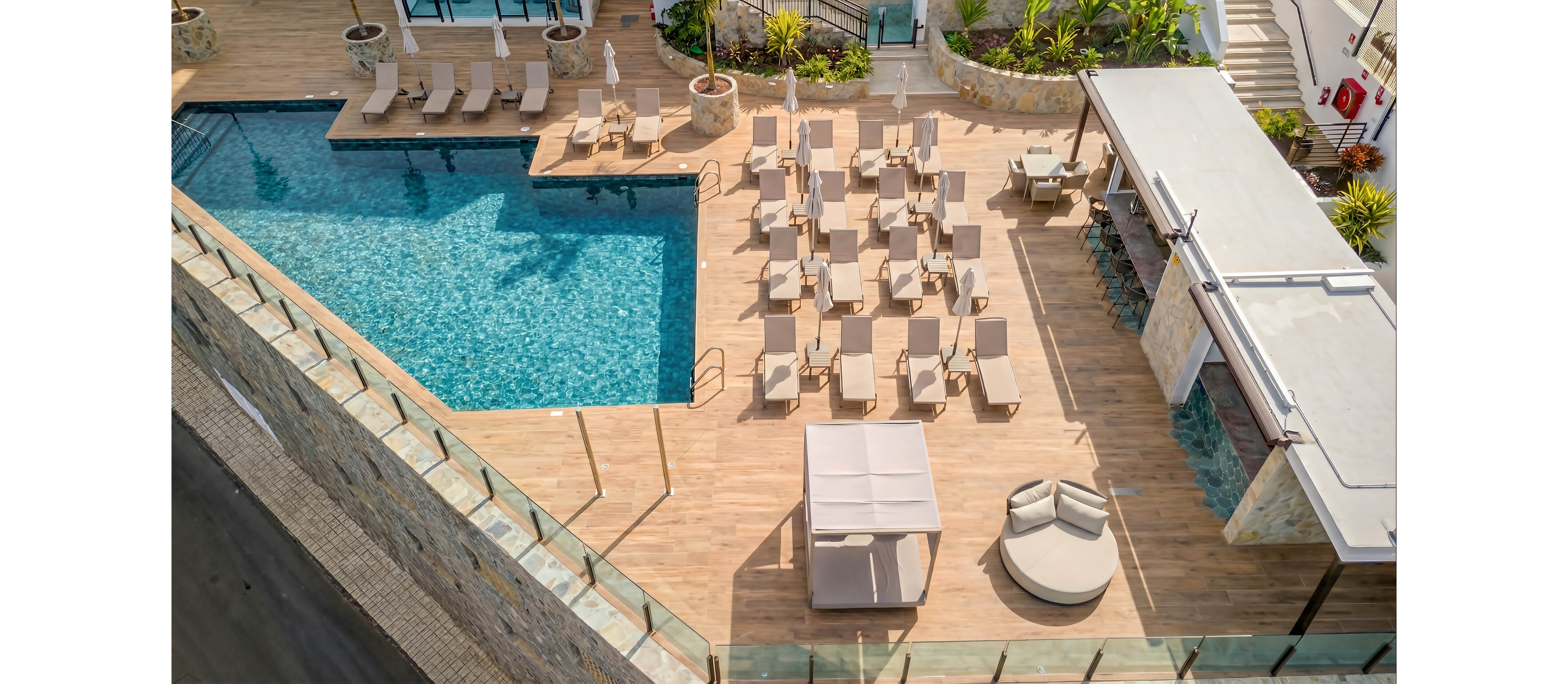 Sunset Suites by Bull Hotels