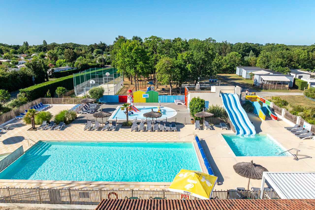 Domaine d'Oleron Campsite - EUROCAMP