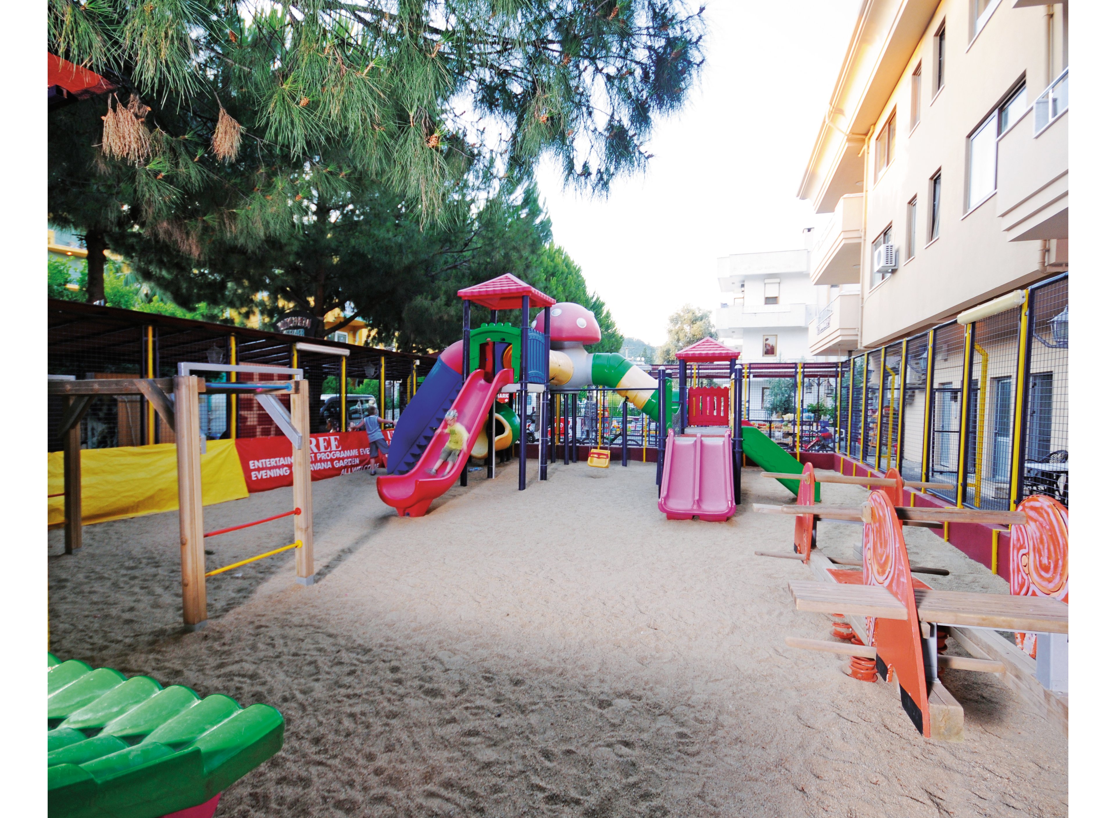 Club Atrium Hotel & Apartments