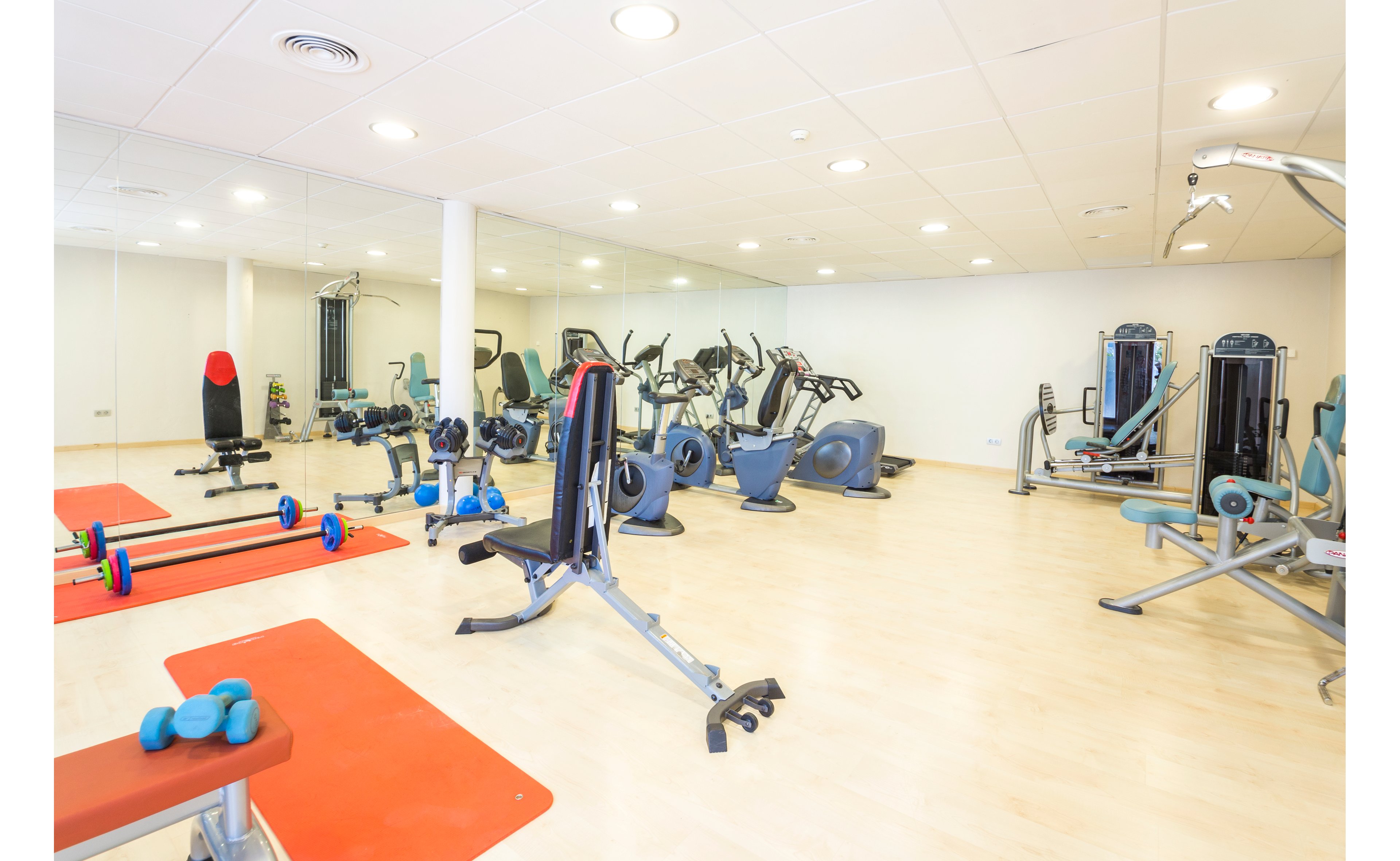 Seth Port Ciutadella