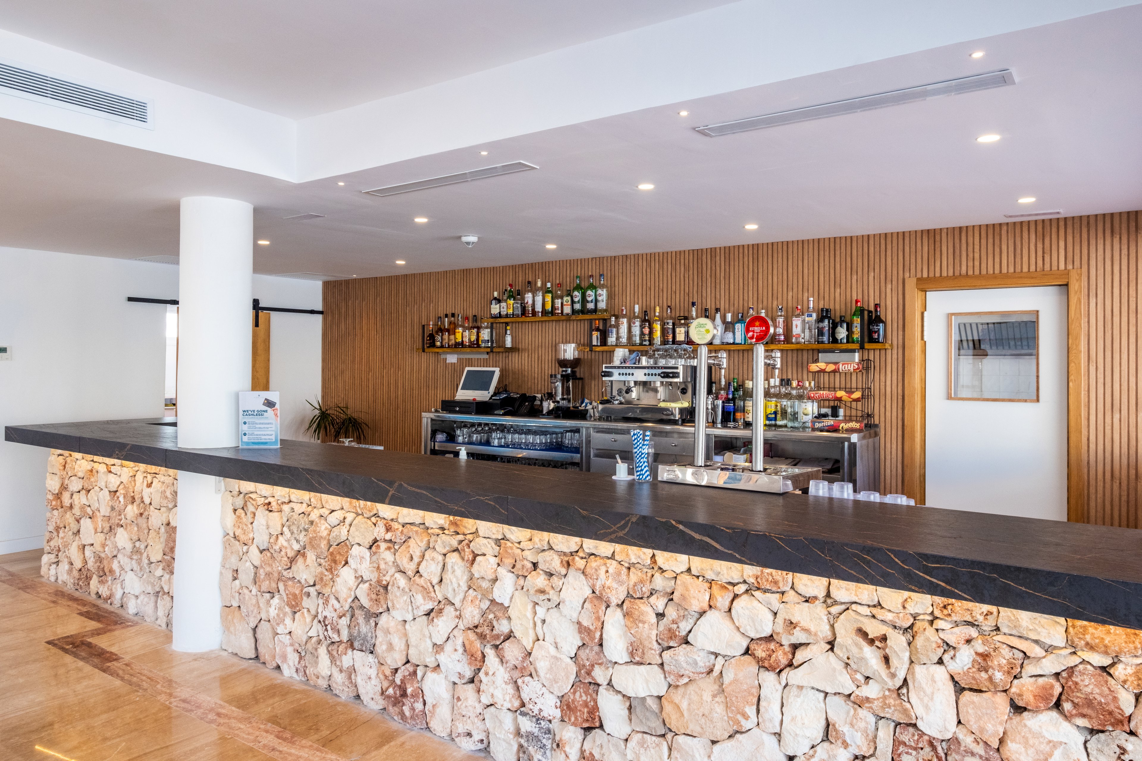 Isla del Aire Apartments