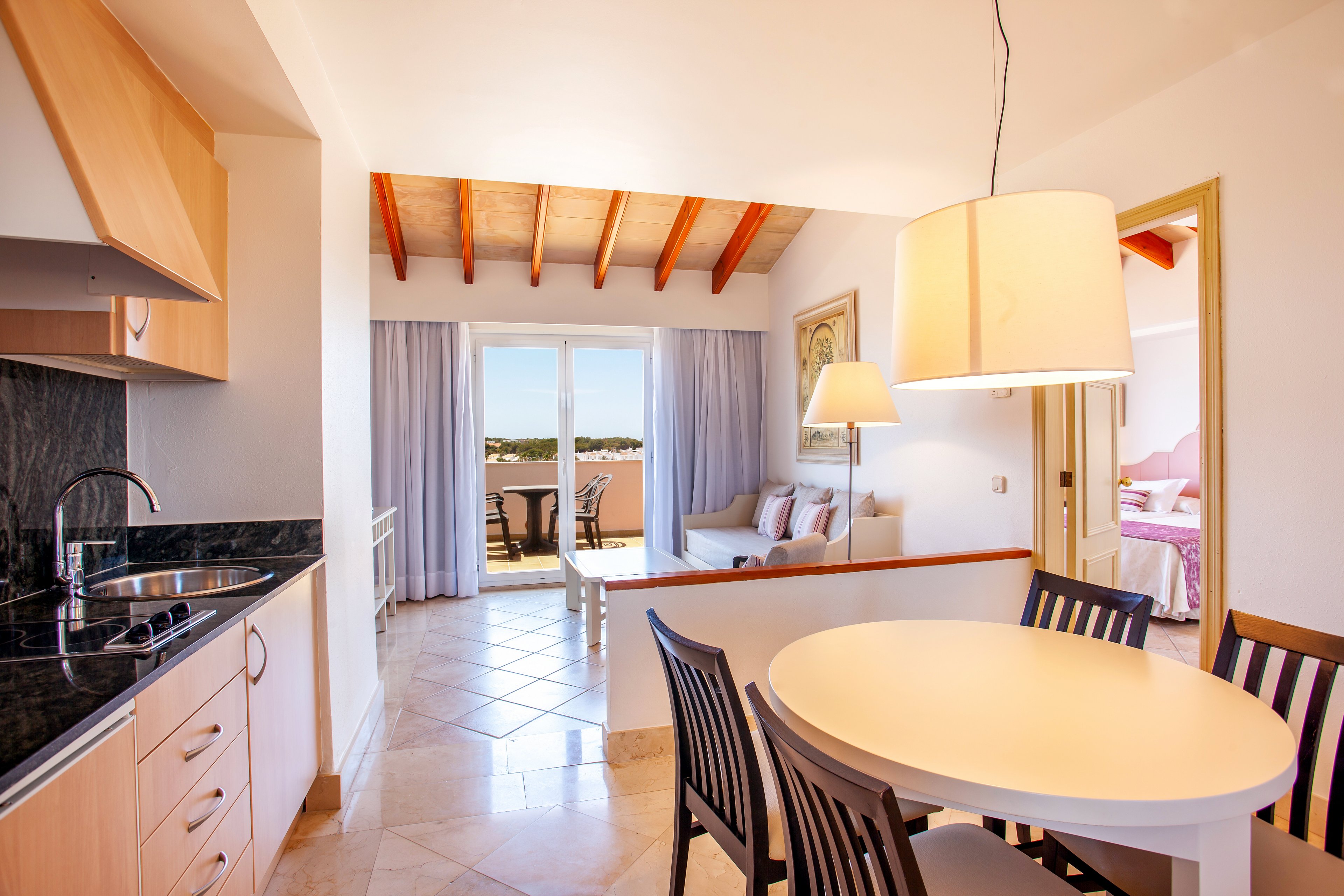 Grupotel Macarella Suites & Spa