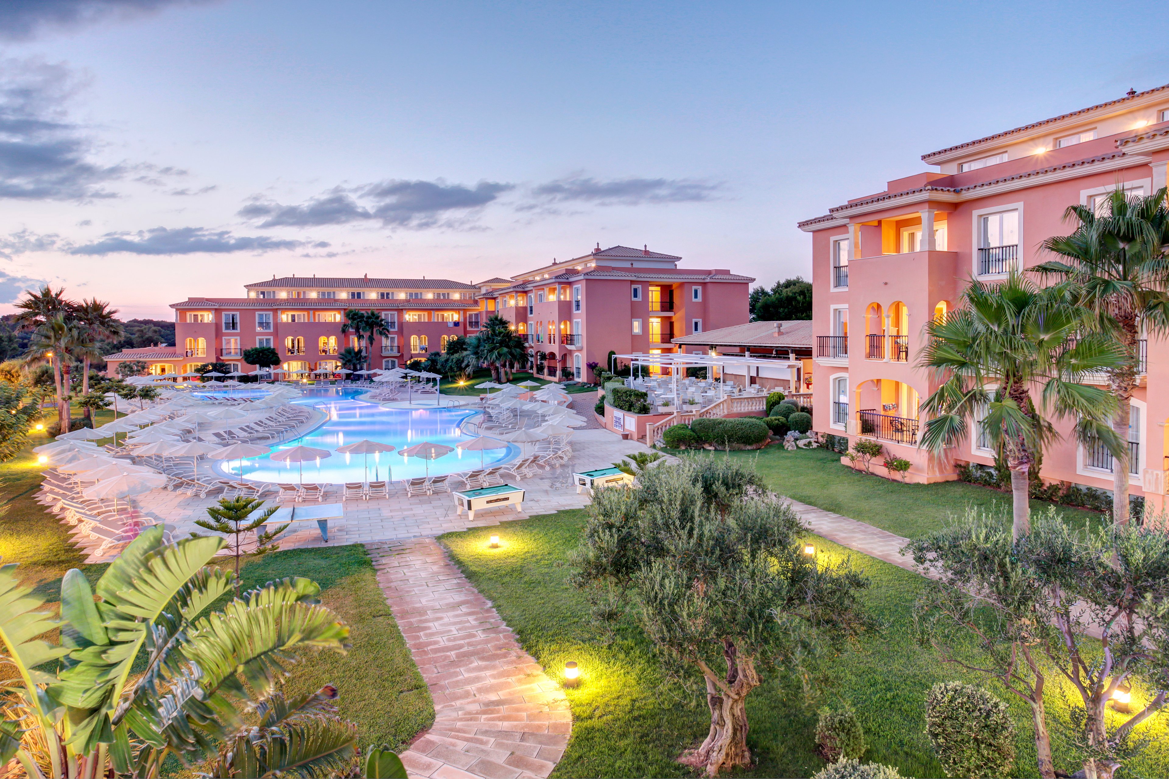 Grupotel Macarella Suites & Spa