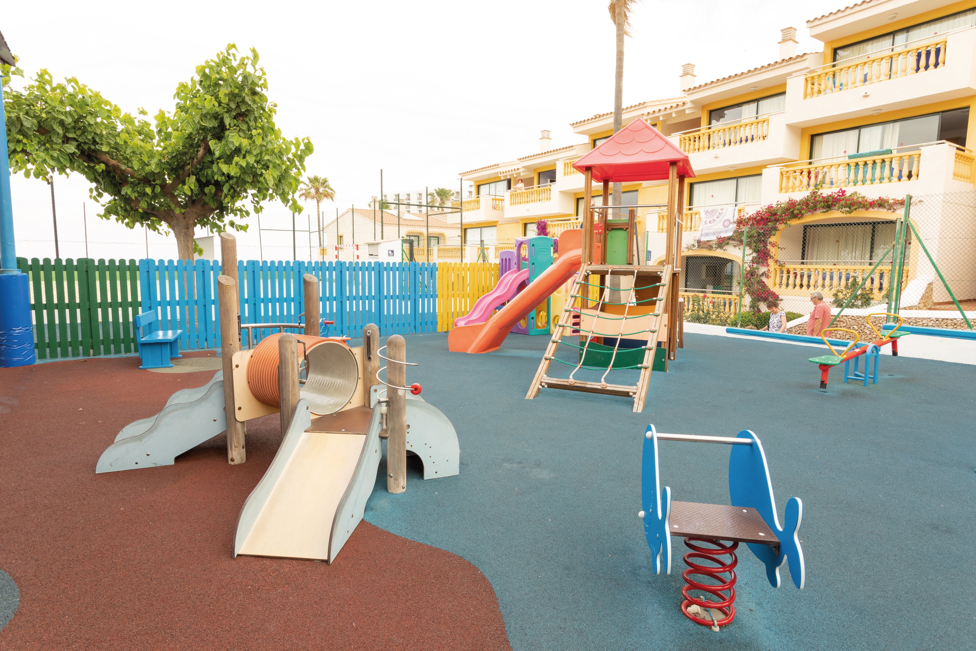 Royal Son Bou Family Club