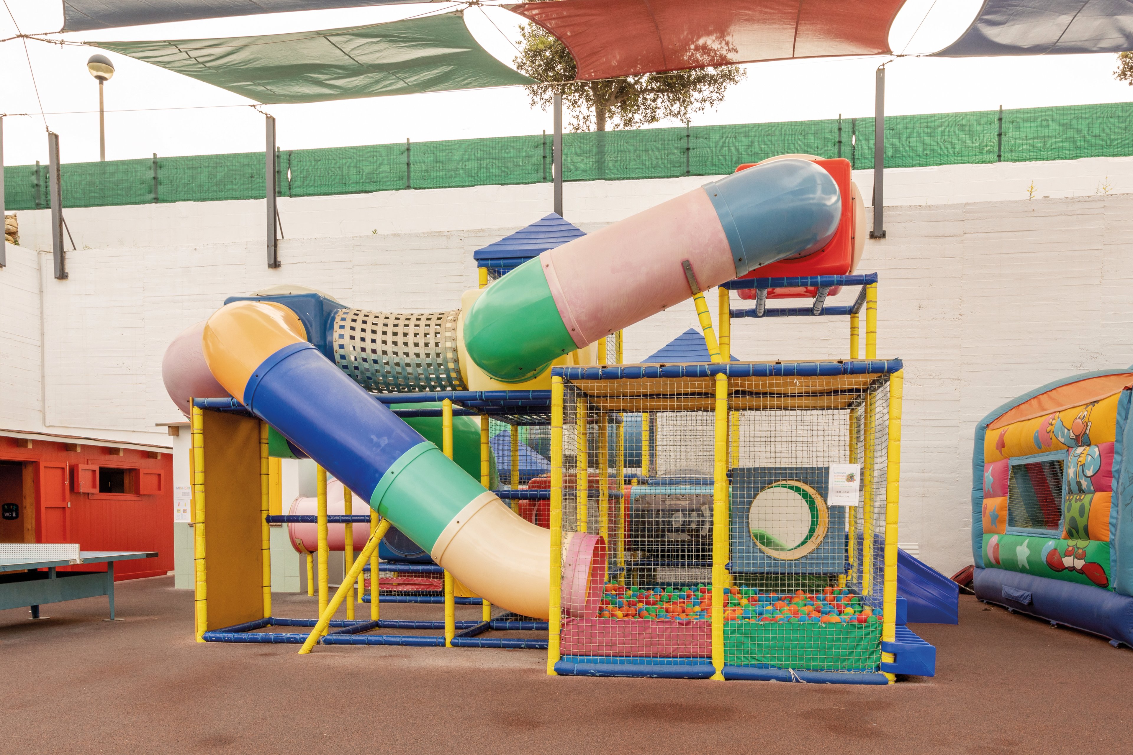 Royal Son Bou Family Club