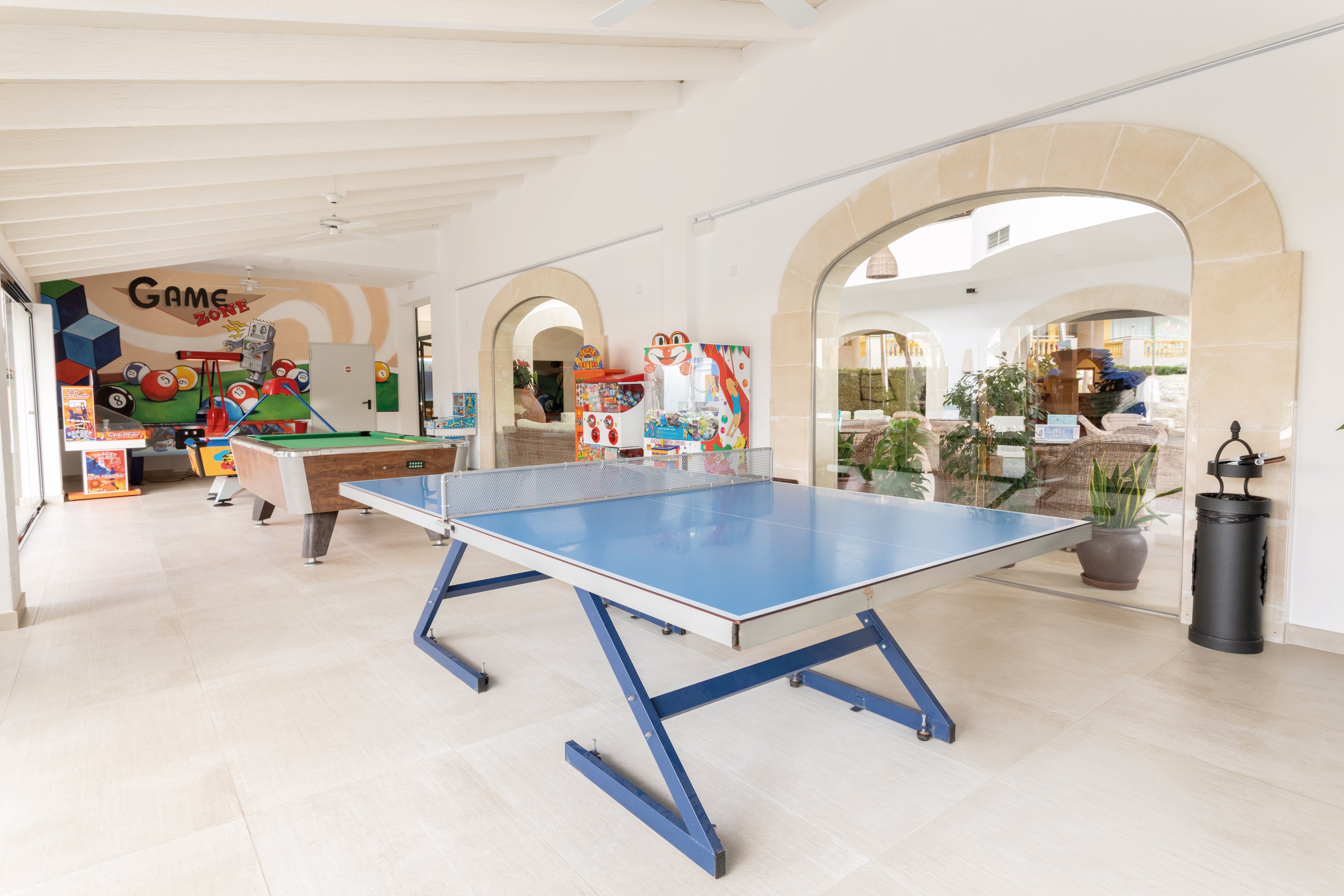 Royal Son Bou Family Club