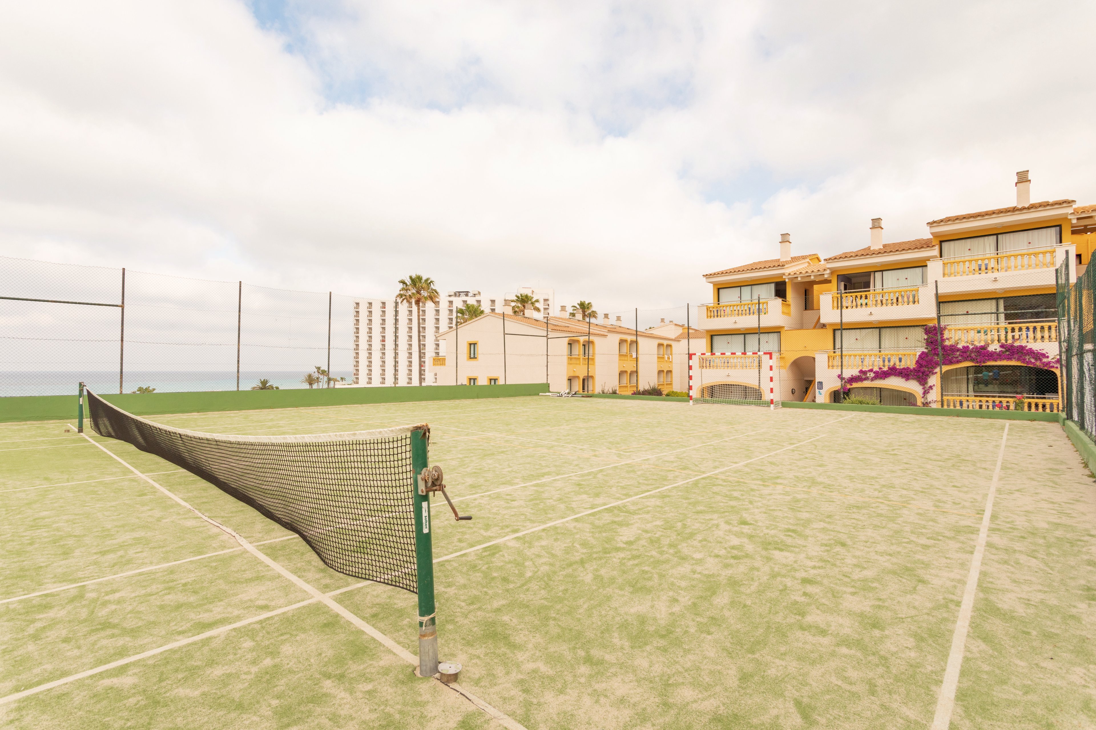 Royal Son Bou Family Club