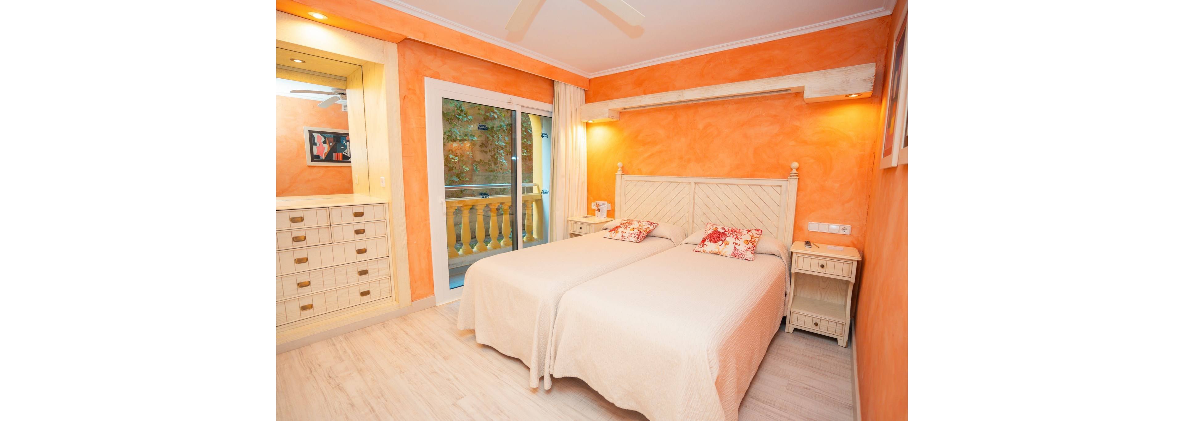 Royal Son Bou Family Club