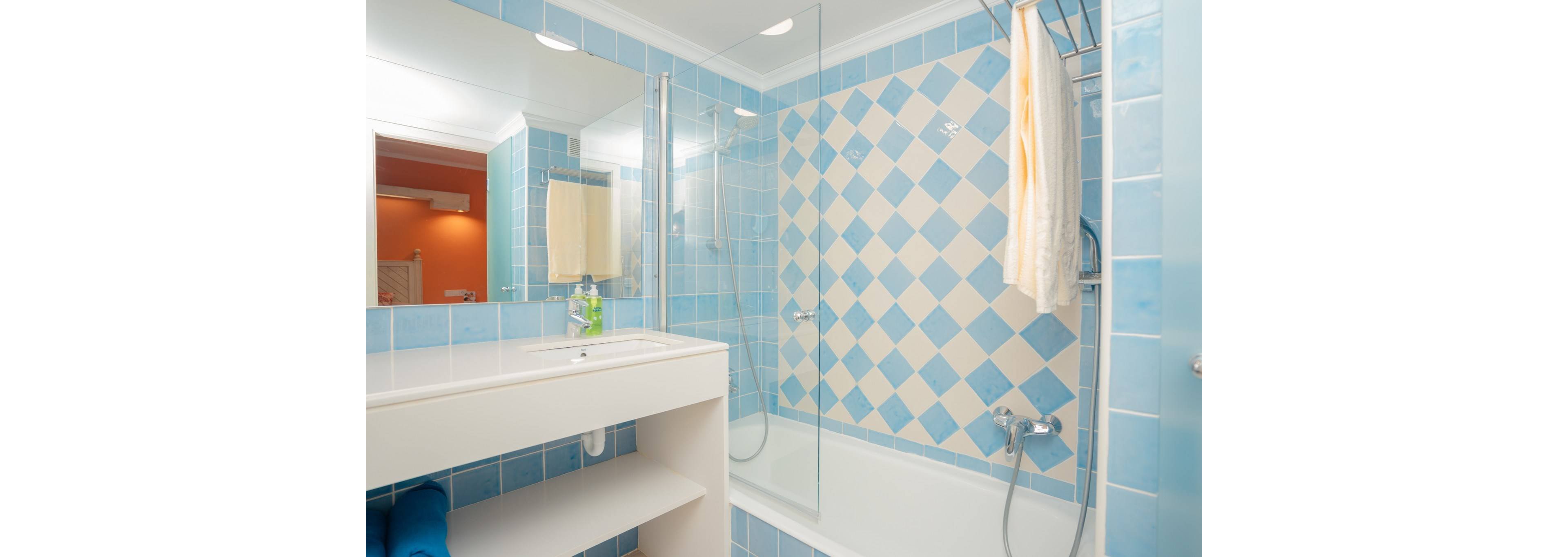 Royal Son Bou Family Club