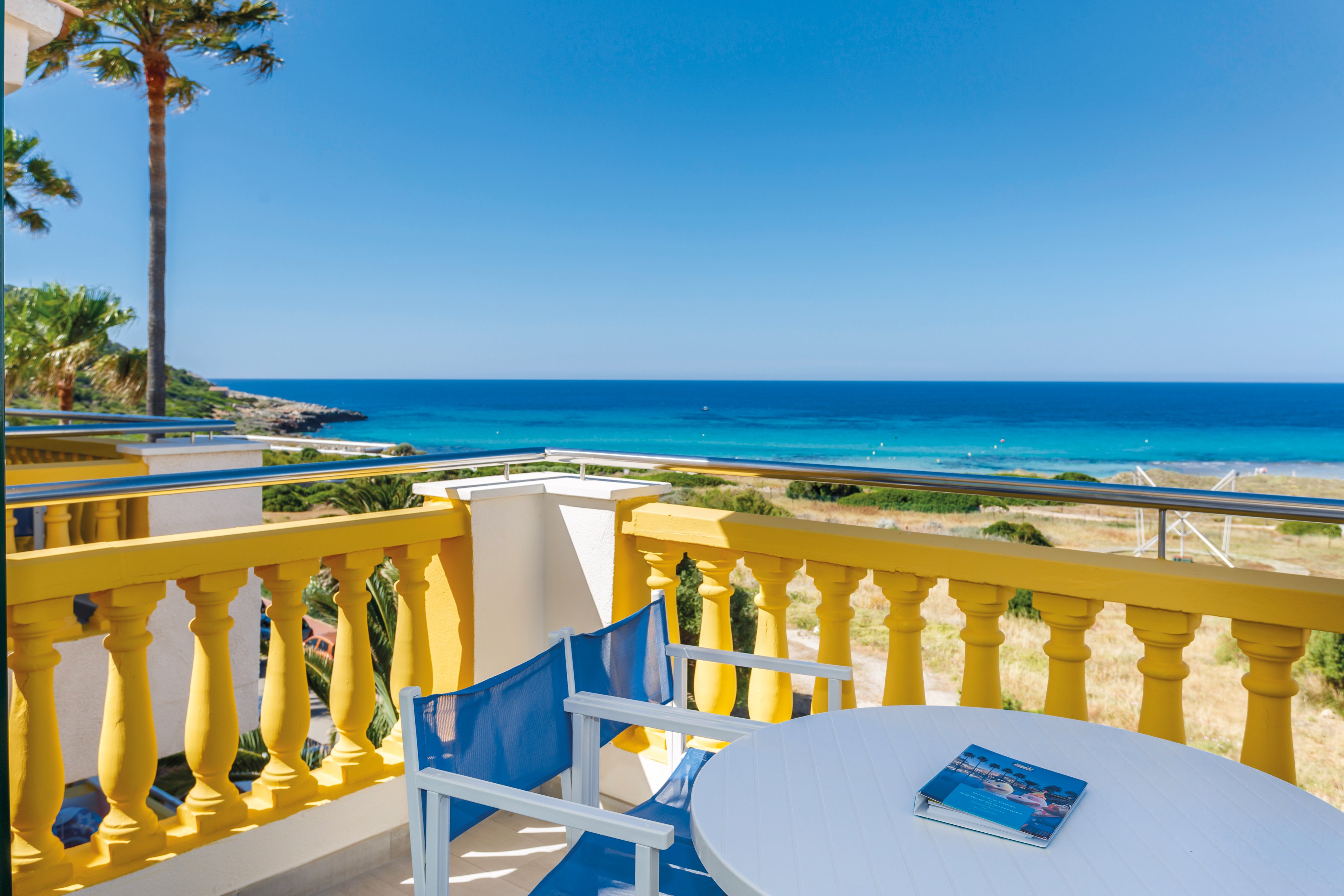 Royal Son Bou Family Club