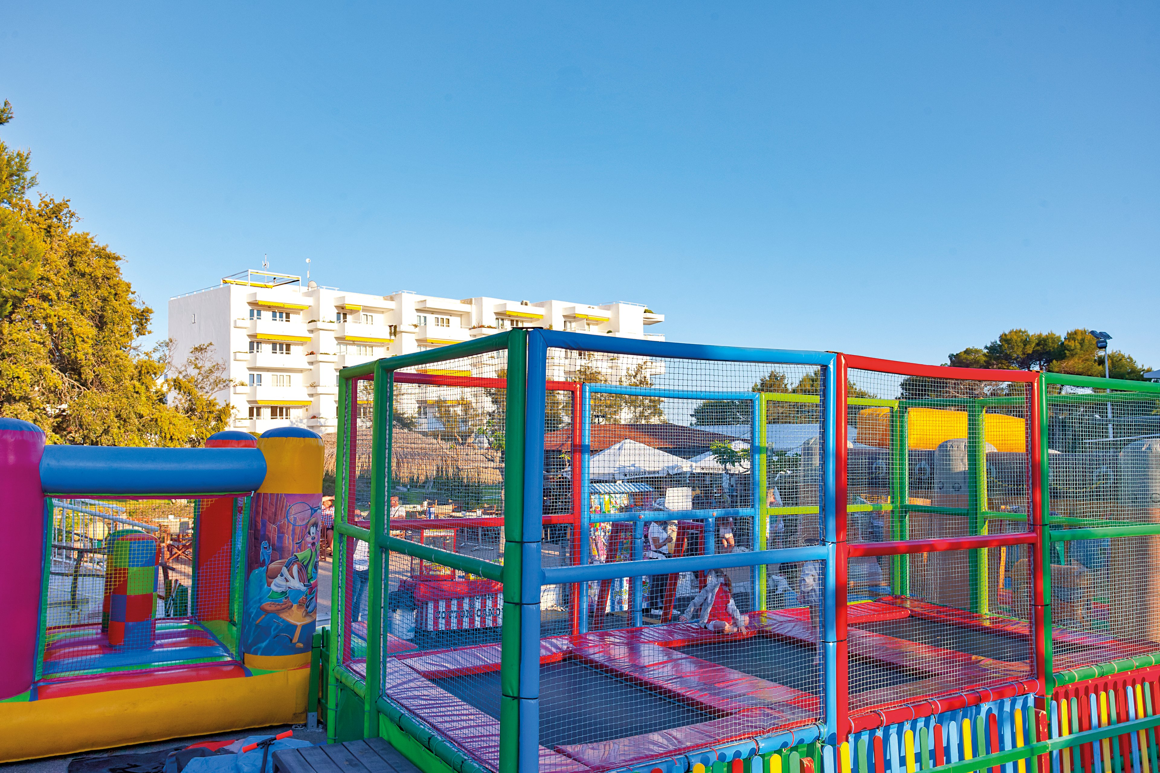 Seth Mestral & Llebeig