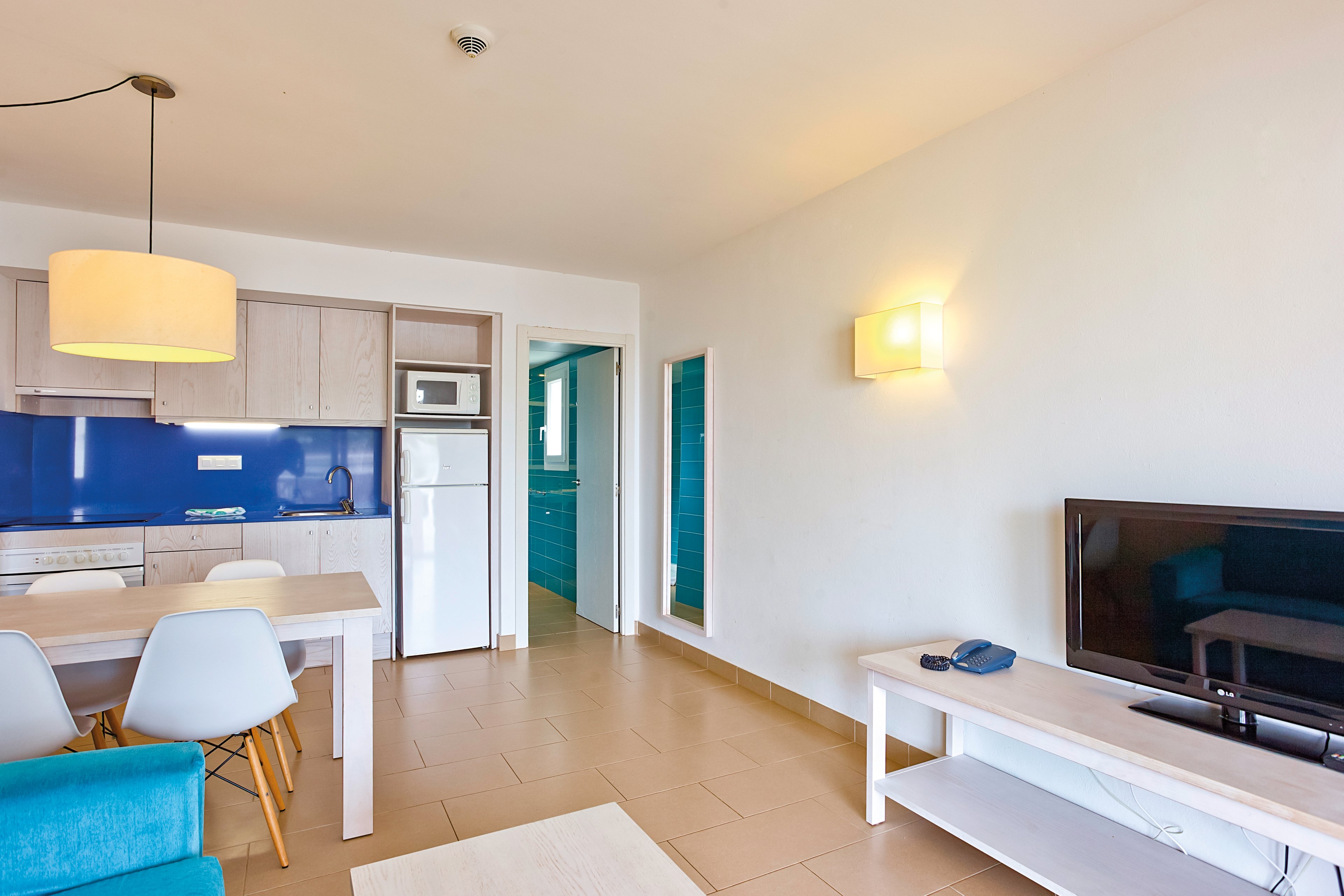 Seth Mestral & Llebeig