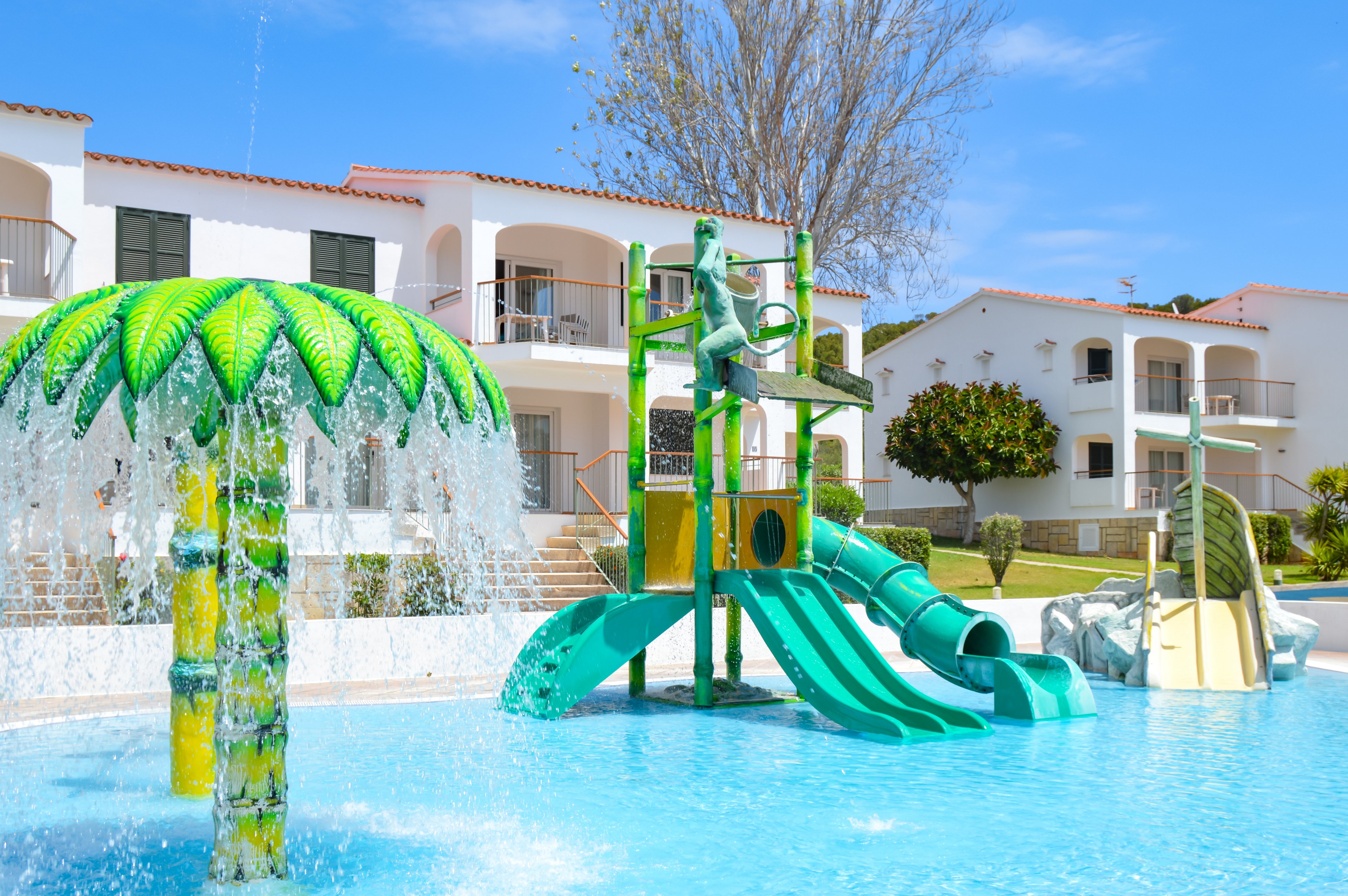 Seth Mestral & Llebeig