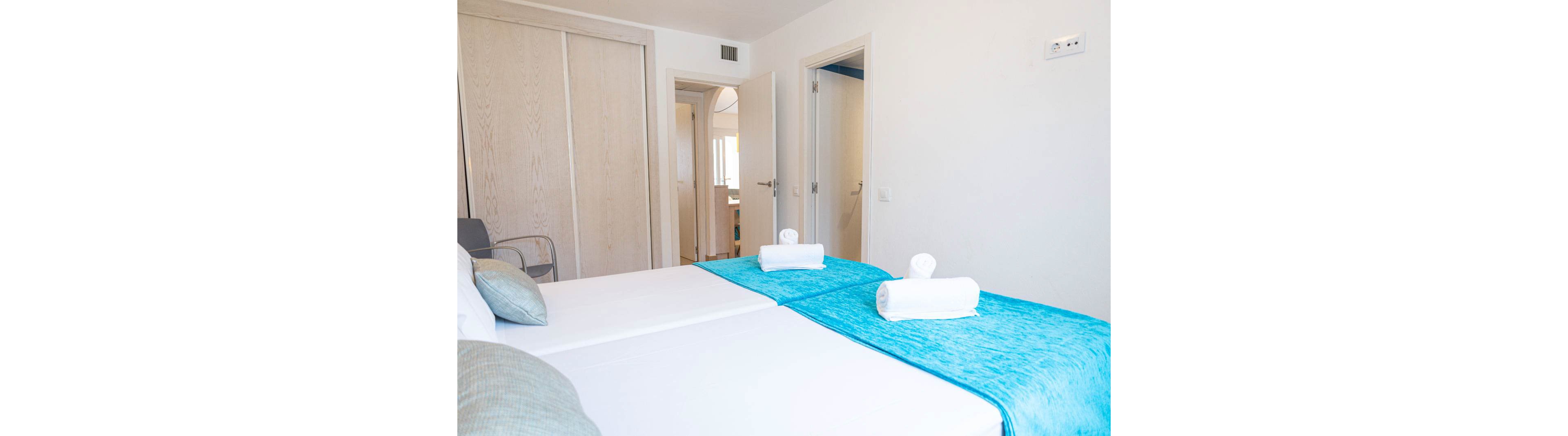 Seth Mestral & Llebeig