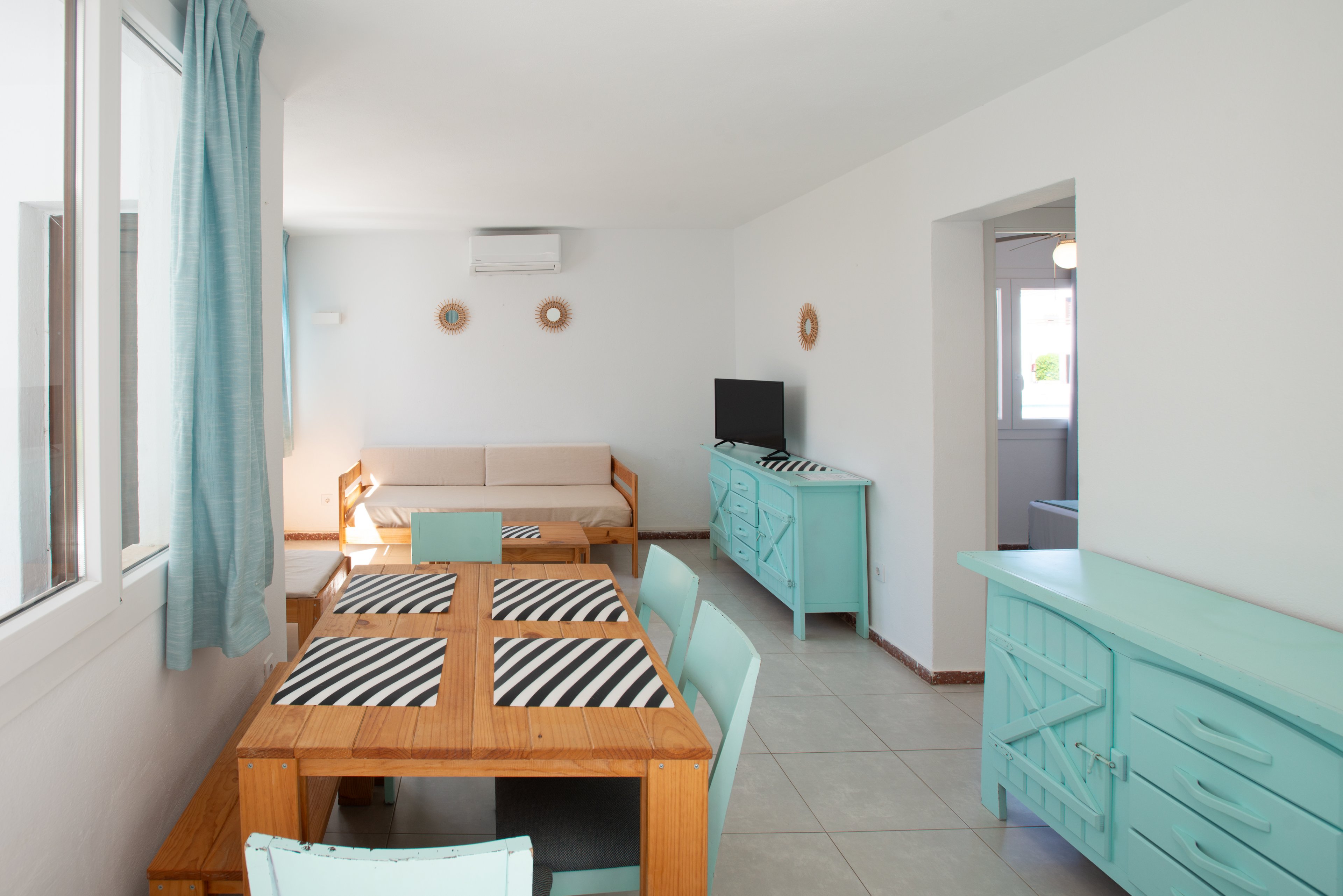 Yucas Homes