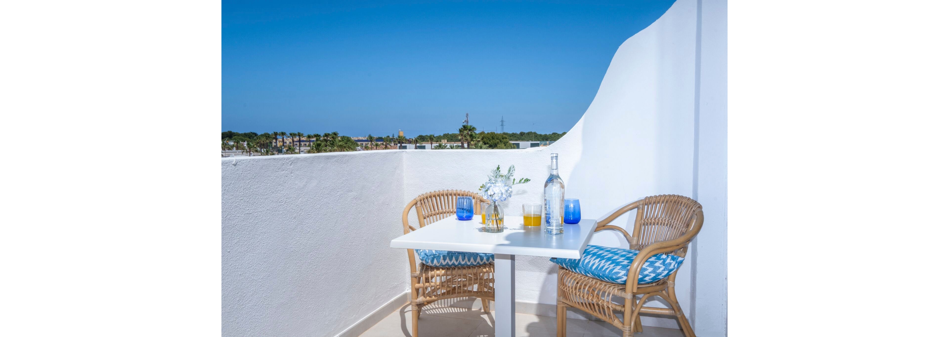 FERGUS Style Carema Beach