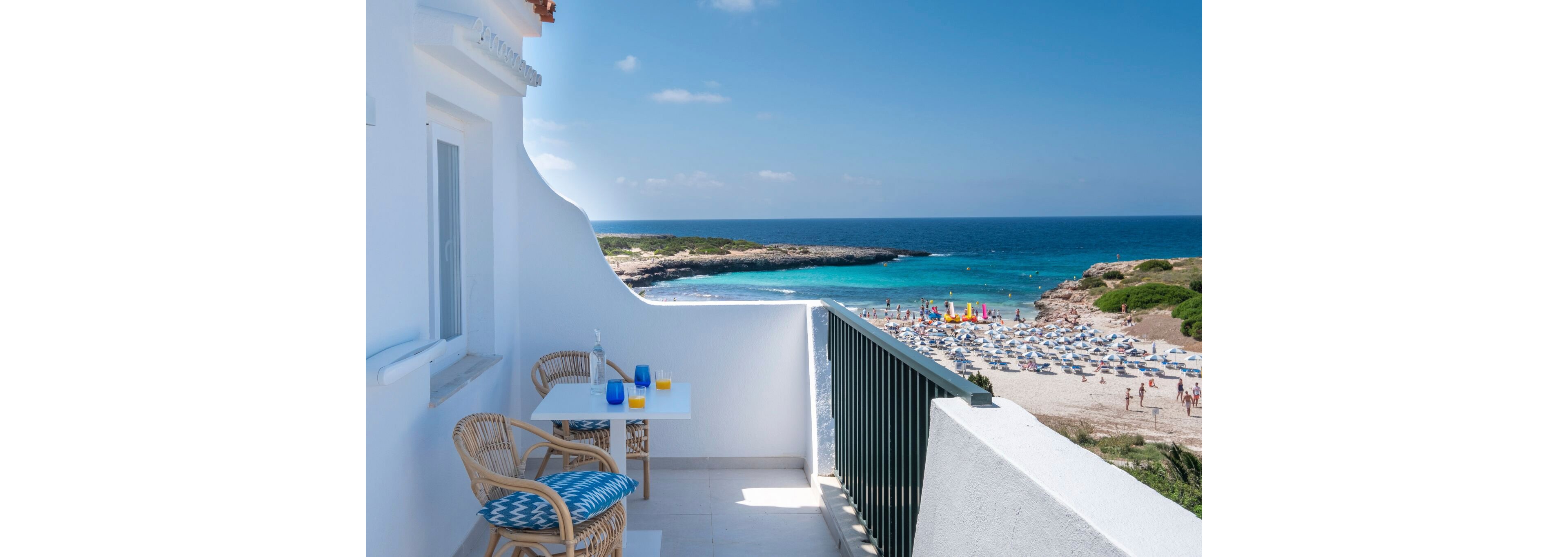 FERGUS Style Carema Beach