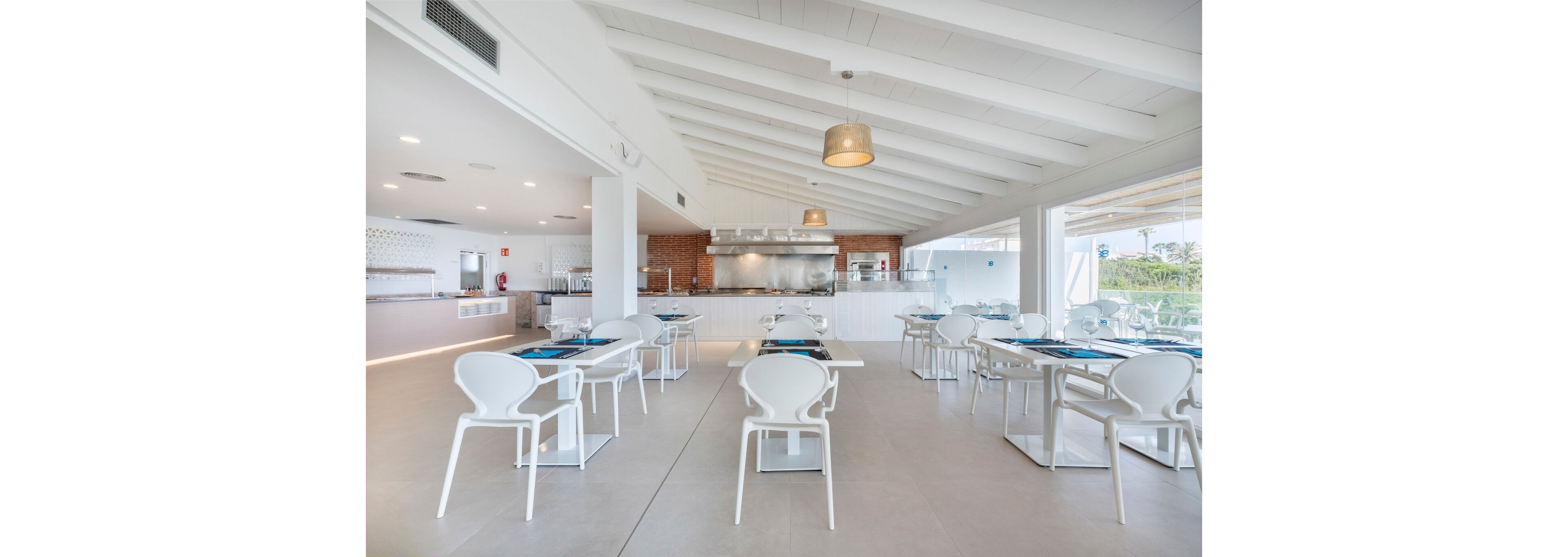 FERGUS Style Carema Beach