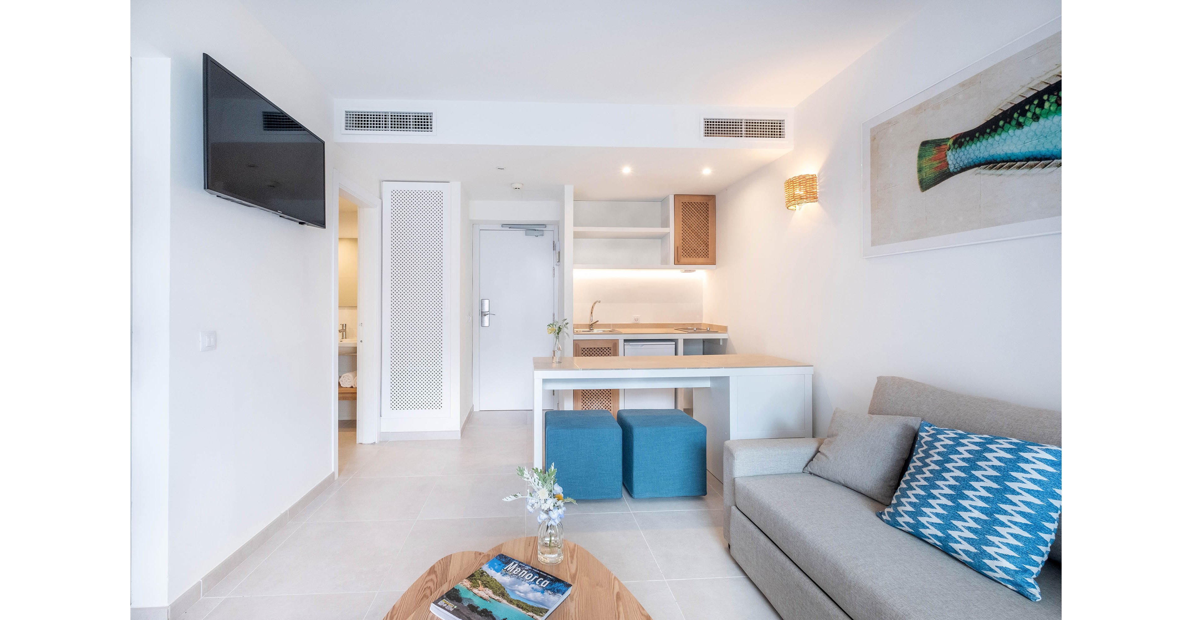 FERGUS Style Carema Beach