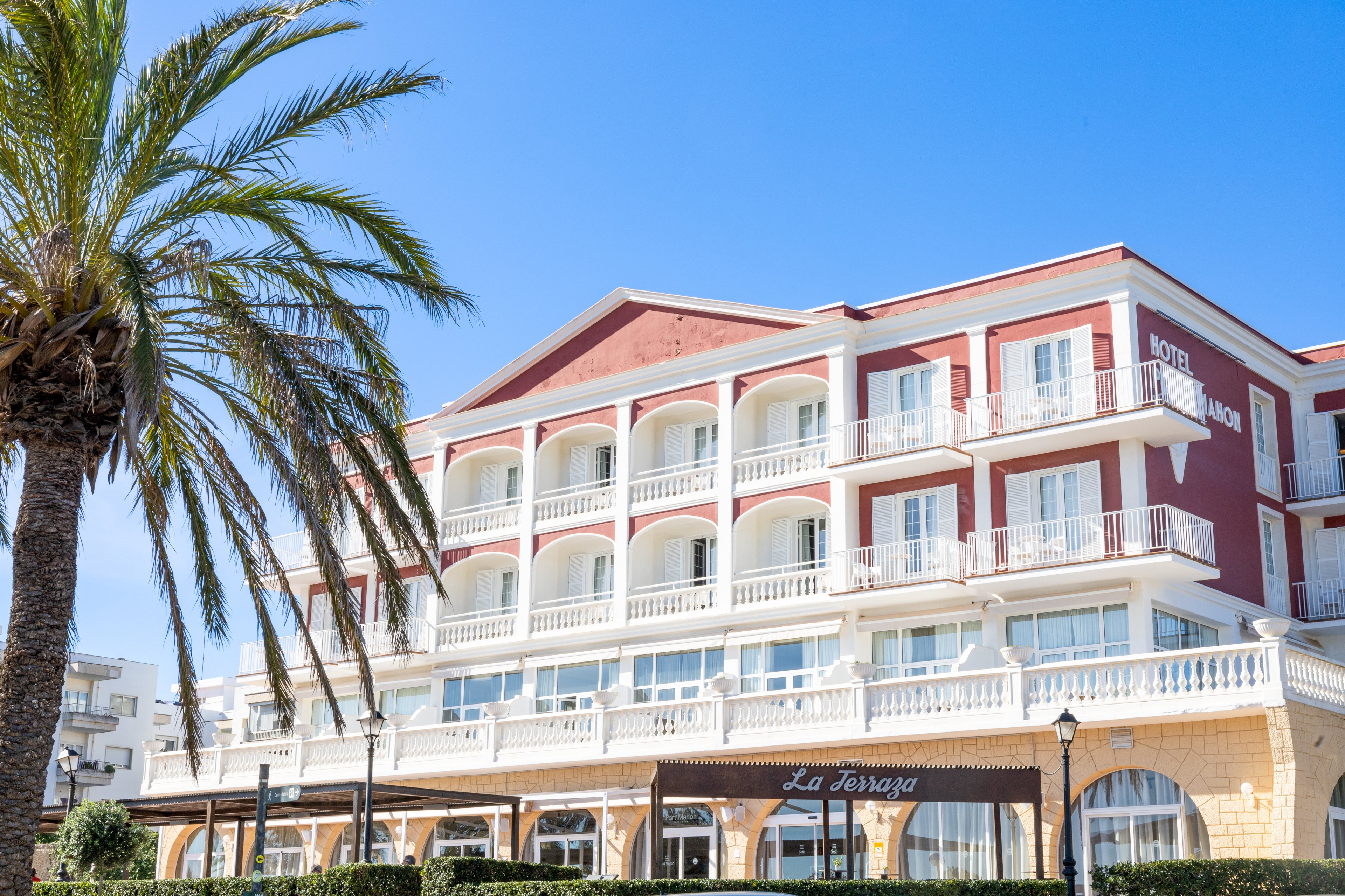 Hotel Senator Port Mao