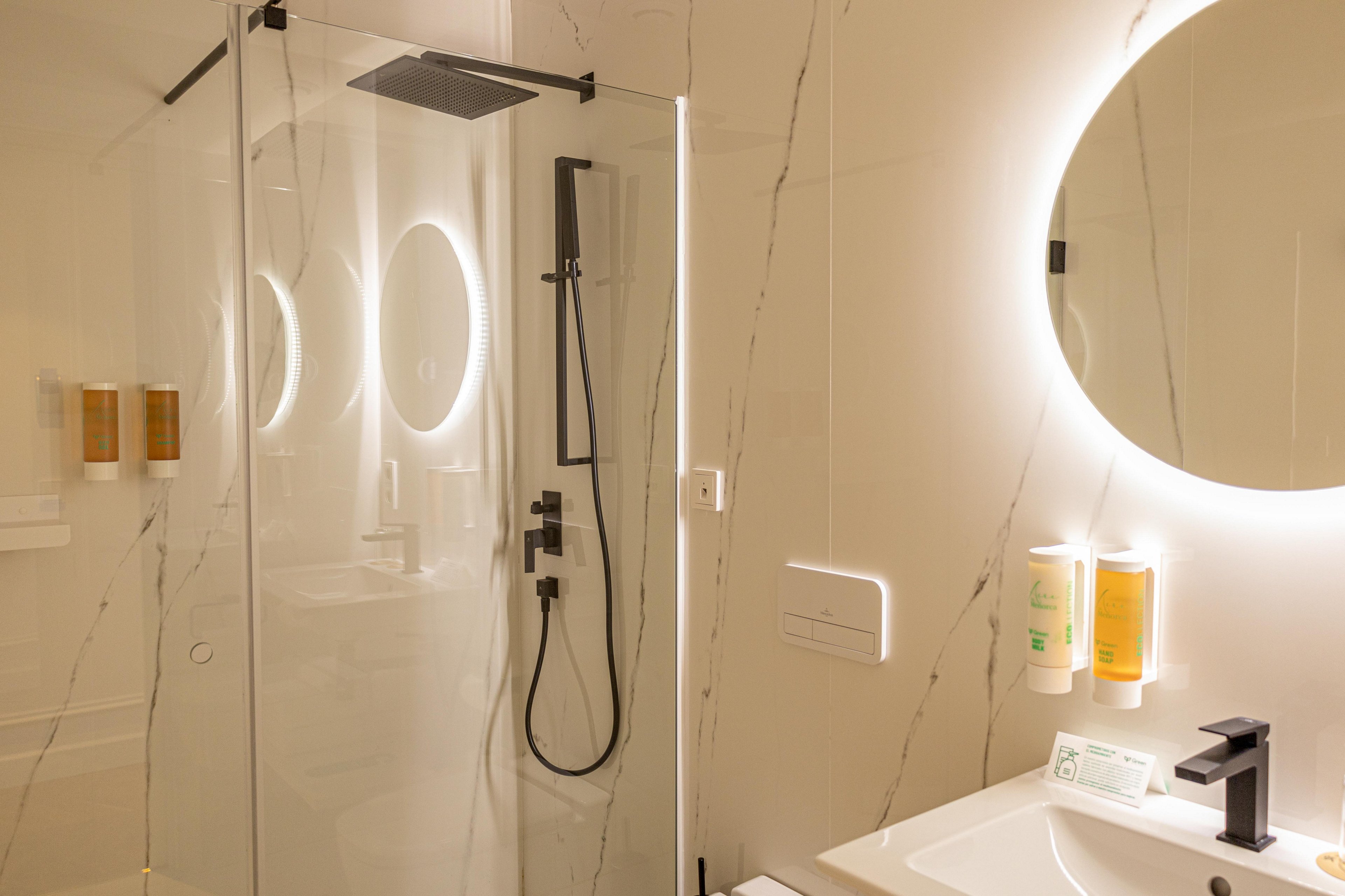 Hotel Senator Port Mao