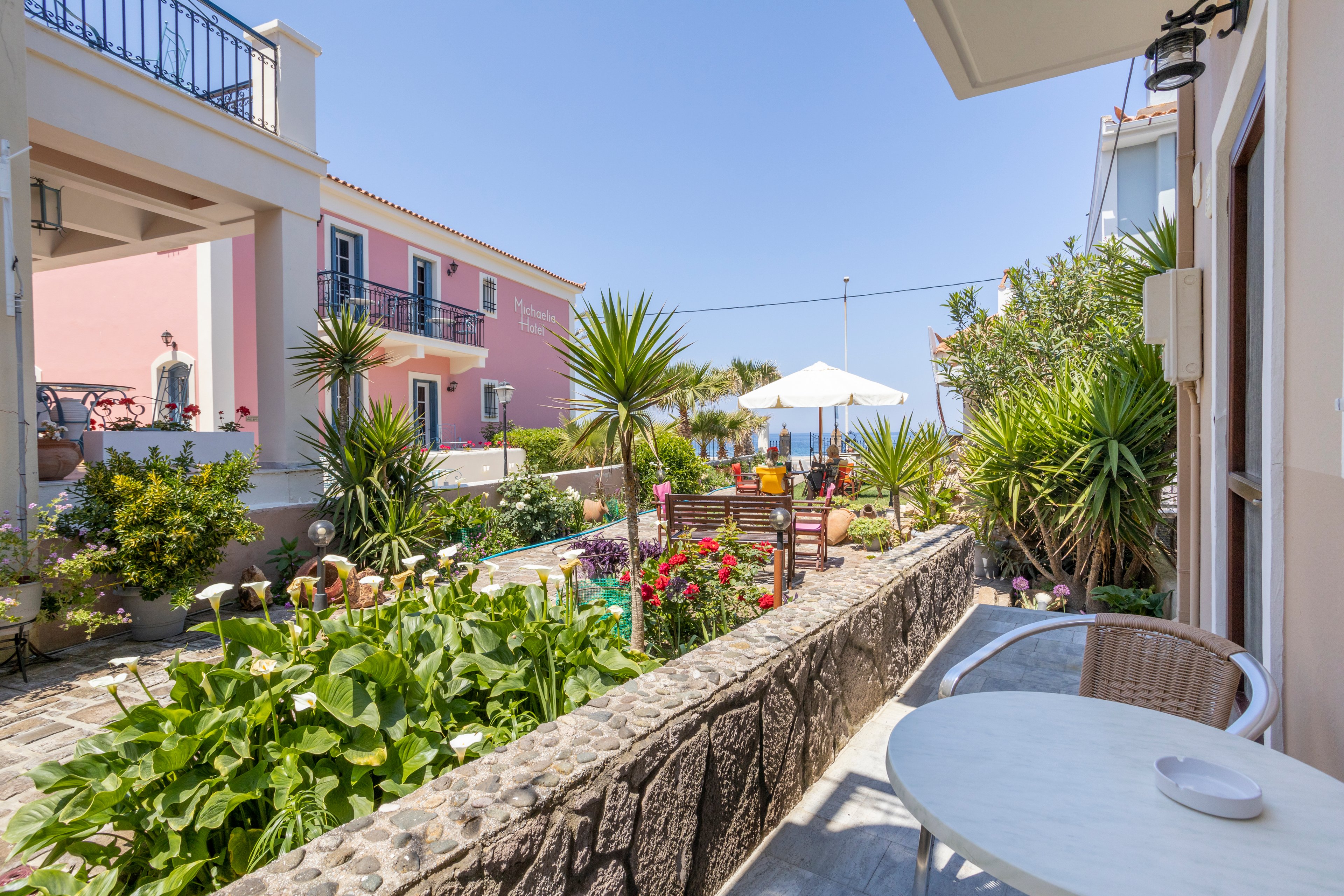 Nikis Seafront Studios