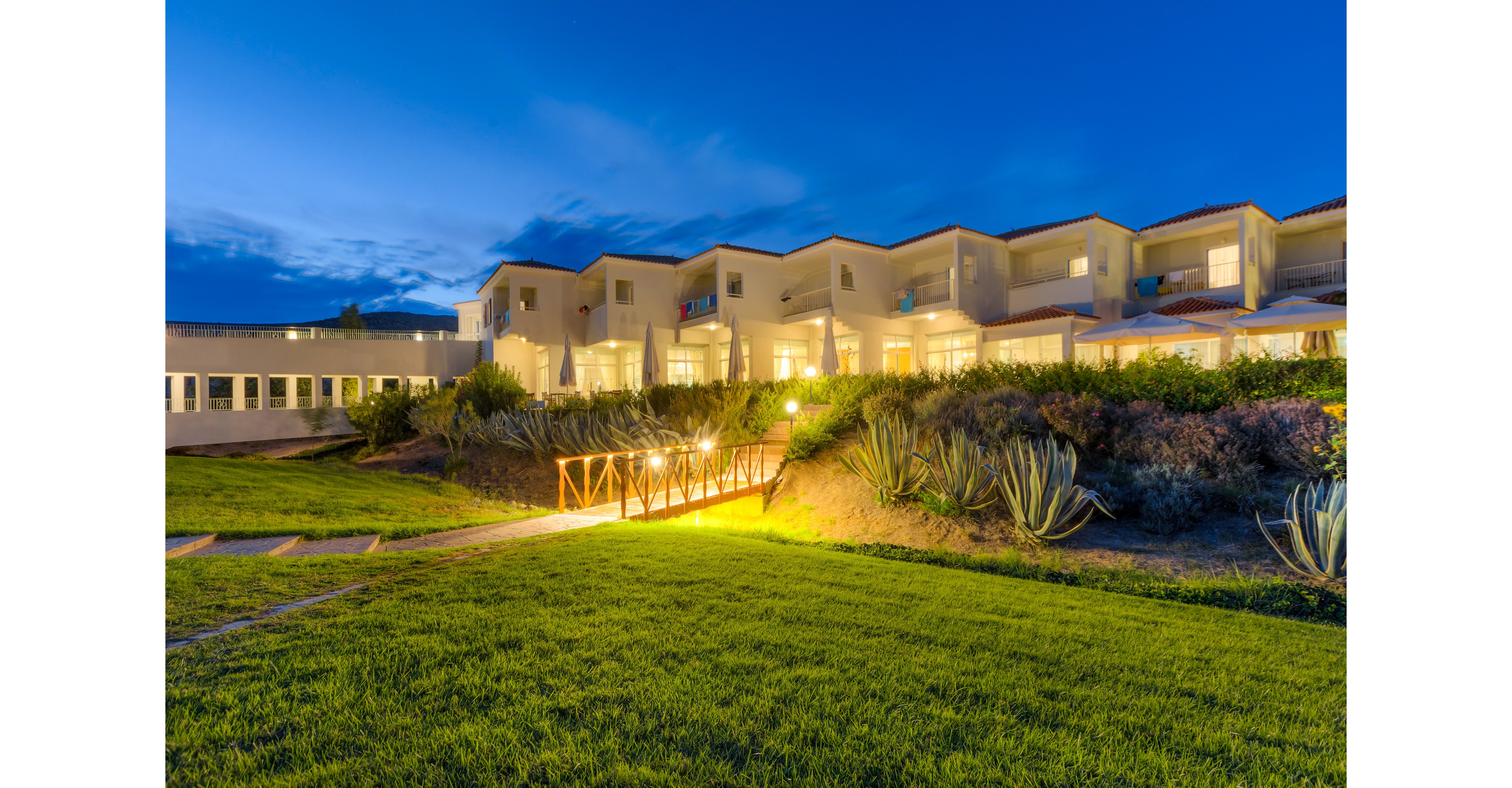 Aeolian Village Hotel