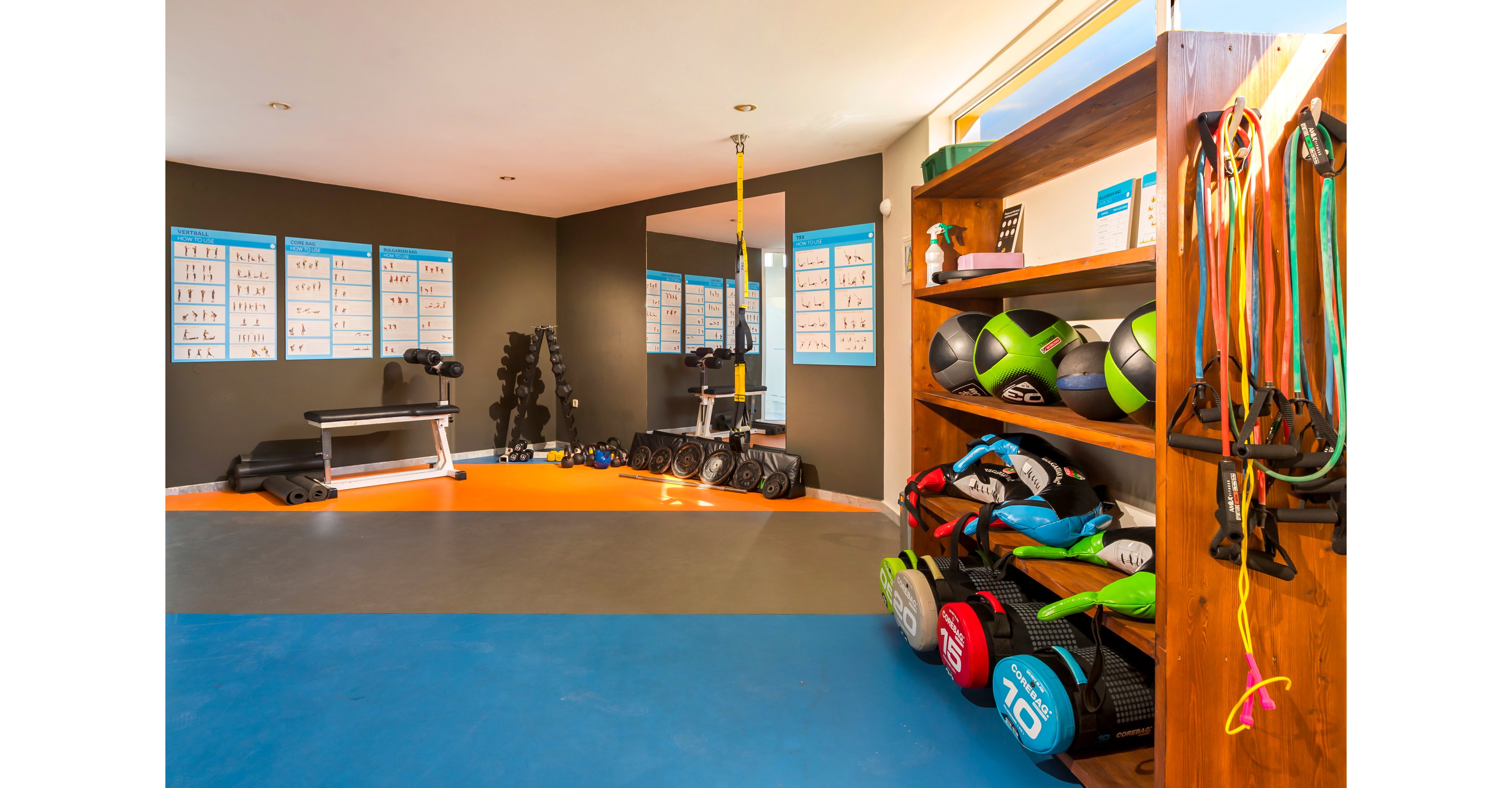 Aeolian Village Hotel