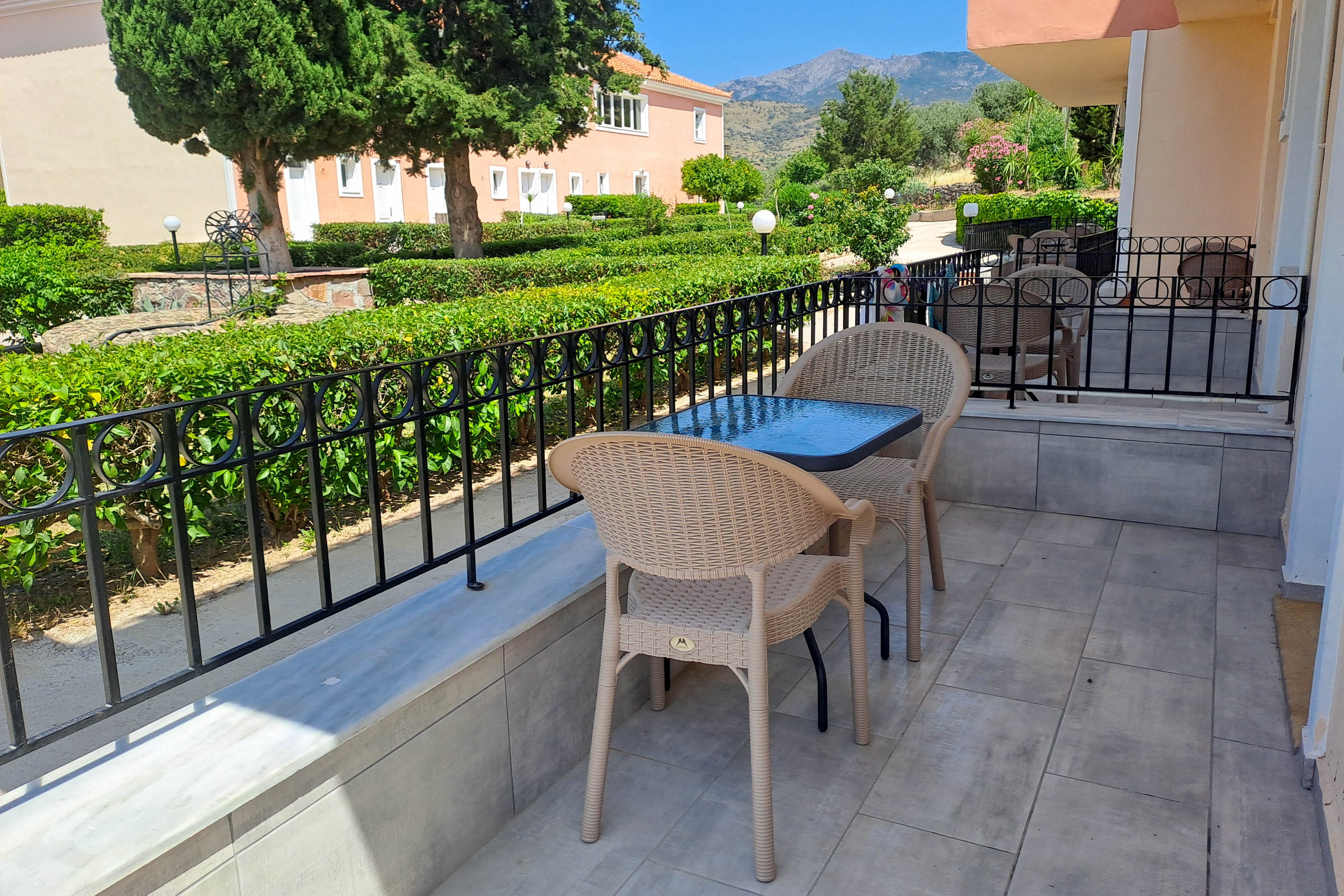 Marilena Studios & Apartments