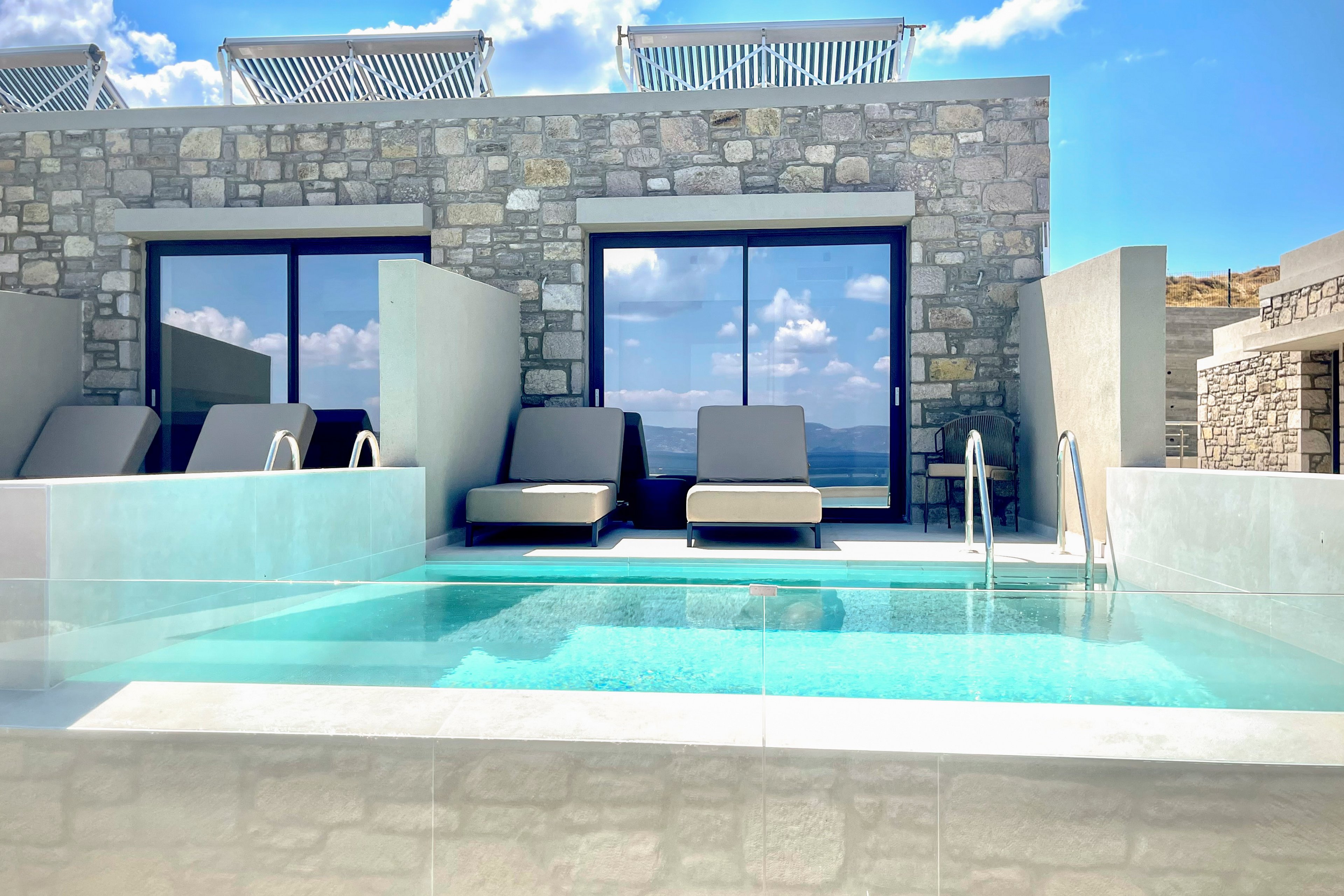 Eleia Seafront Villas