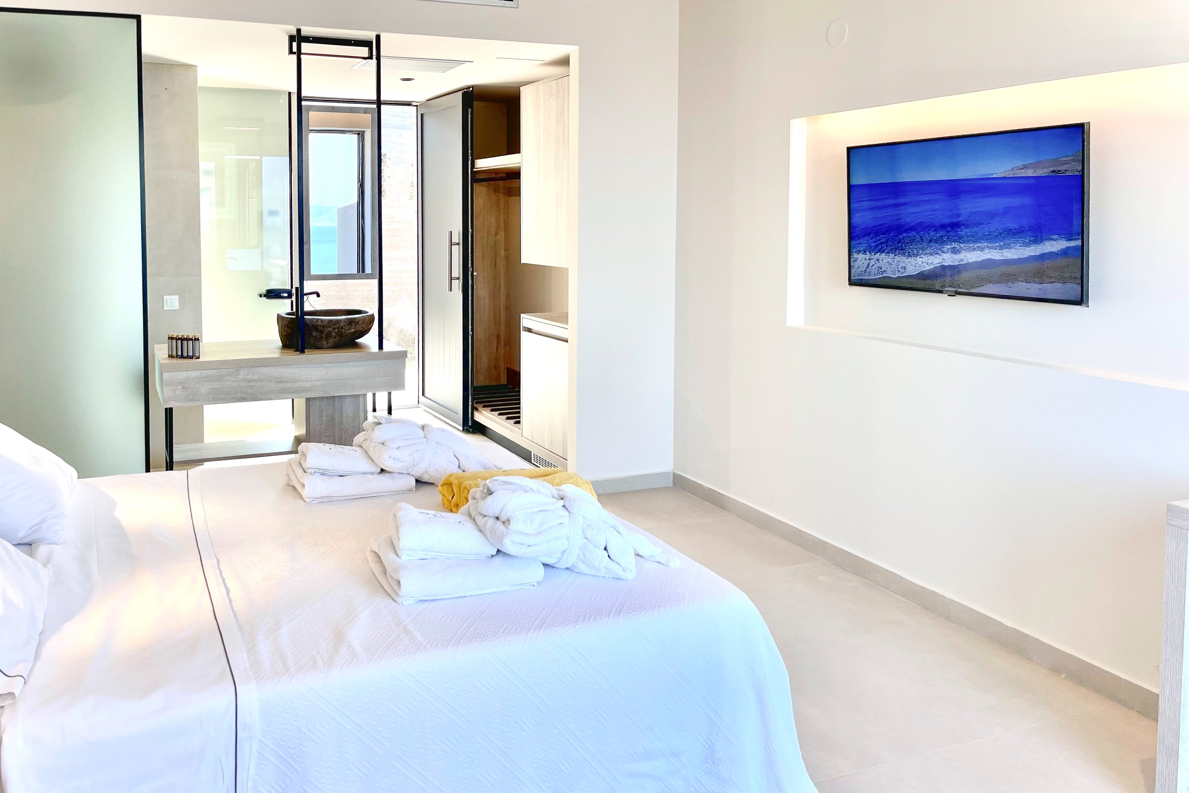 Eleia Seafront Villas