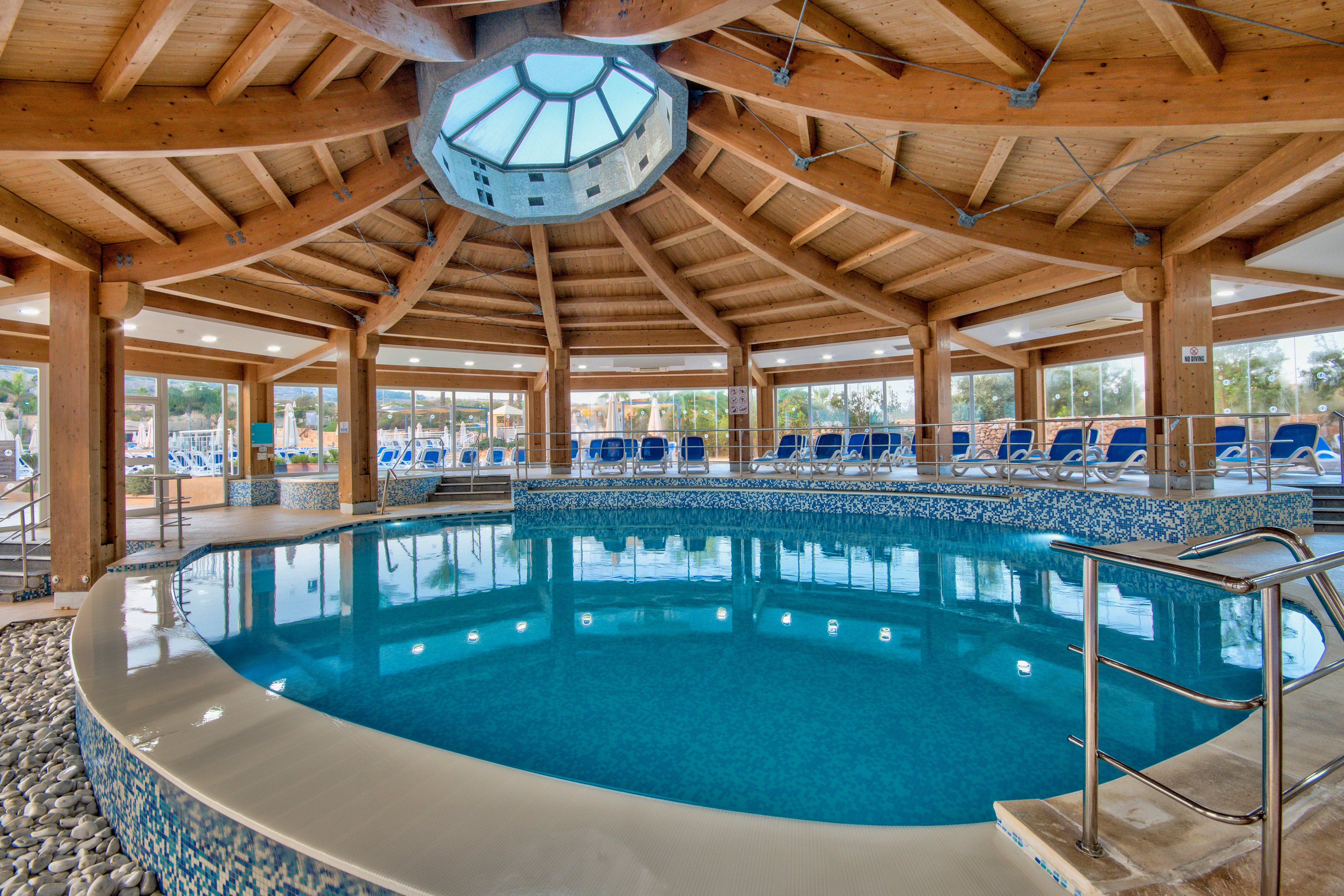 db Seabank Resort & Spa