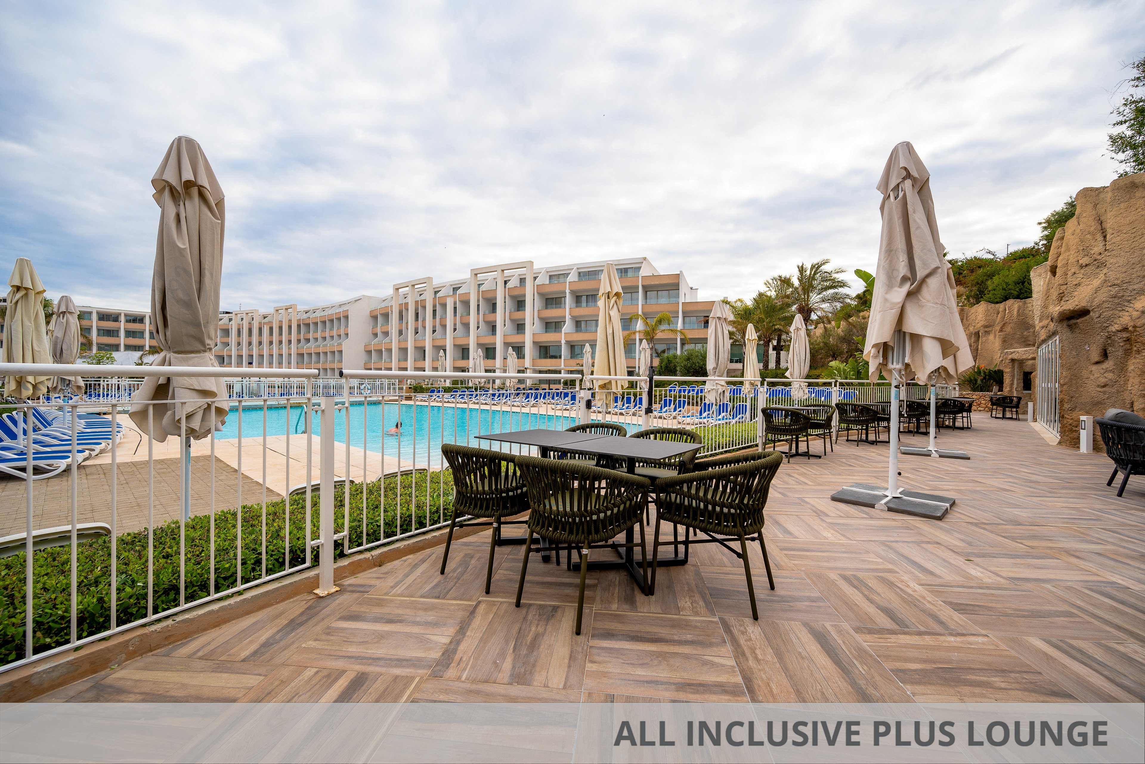 db Seabank Resort & Spa